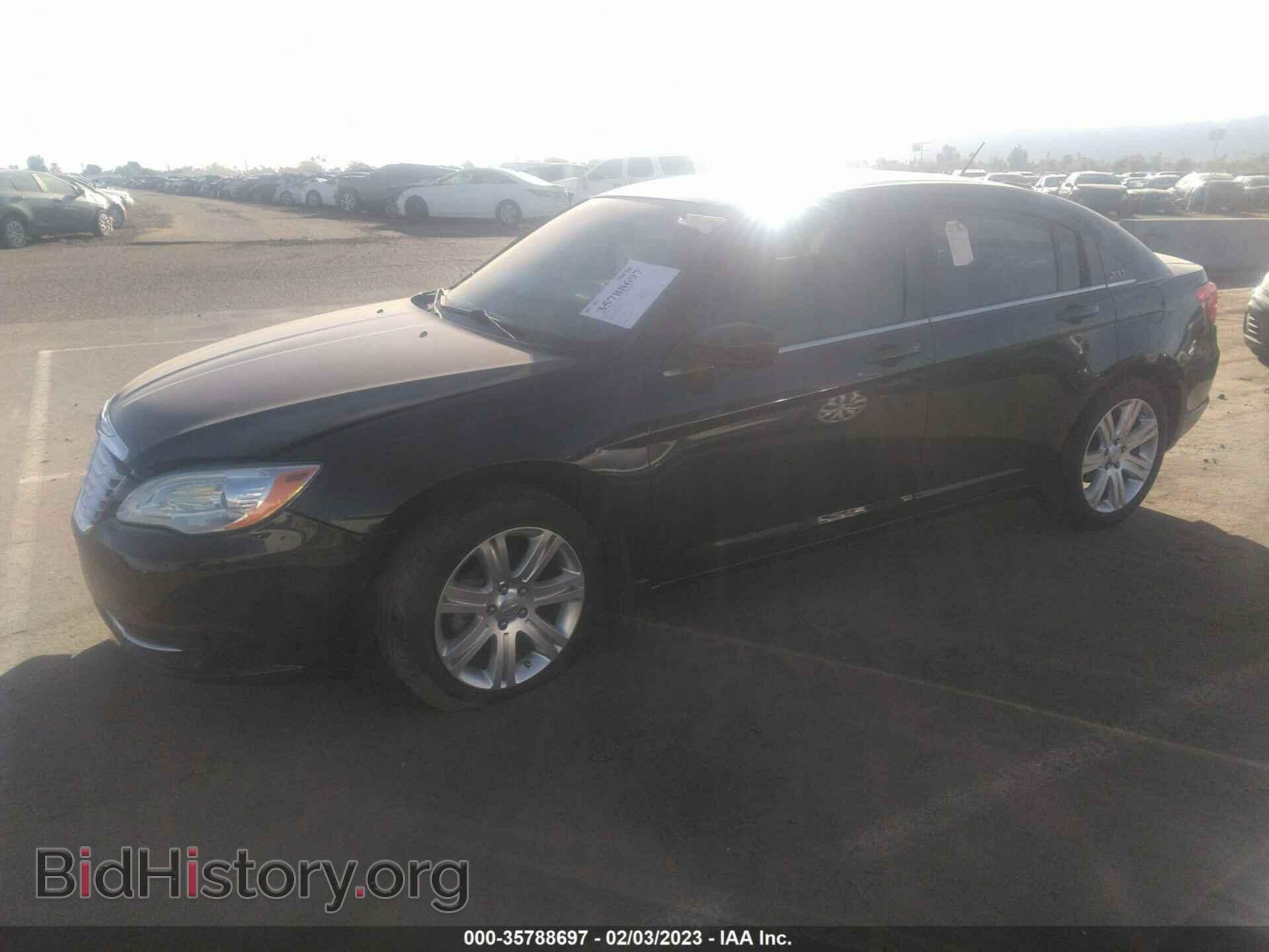 2012 CHRYSLER 200 - VIN: 1C3CCBBG0CN161132 - Фото 2