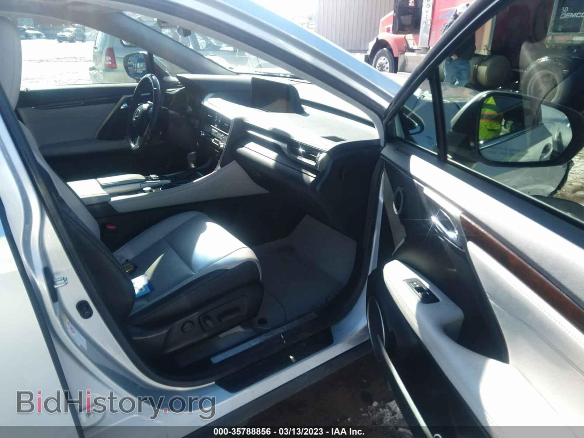 2017 LEXUS RX - VIN: 2T2ZZMCA4HC084989 - Photo 5