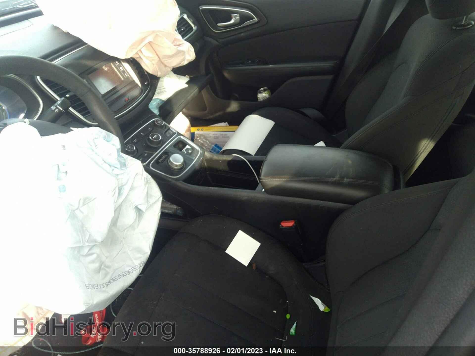 2016 CHRYSLER 200 - VIN: 1C3CCCAB1GN100910 - Photo 5