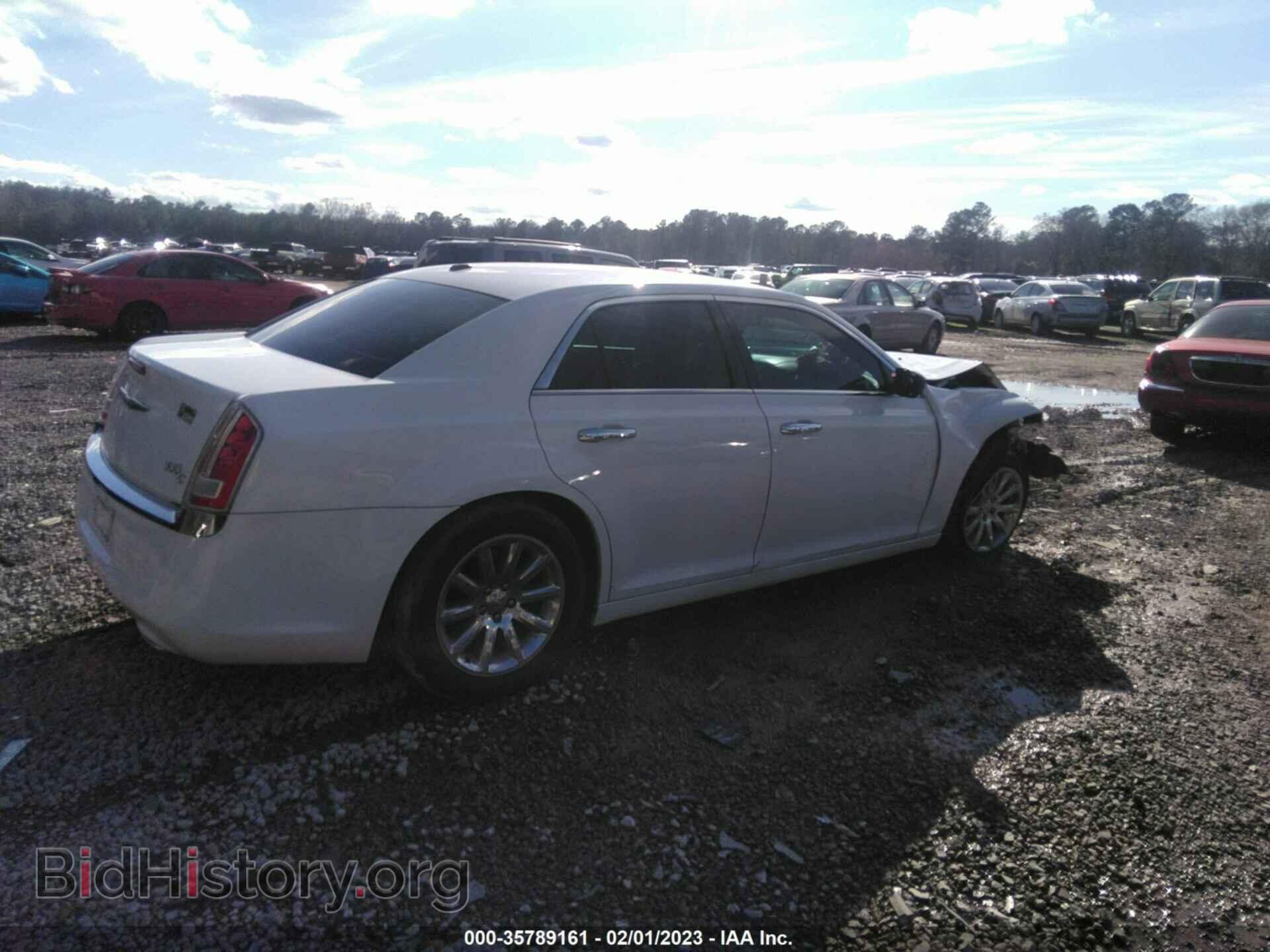 2014 CHRYSLER 300 - VIN: 2C3CCAEG9EH379801 - Фото 4