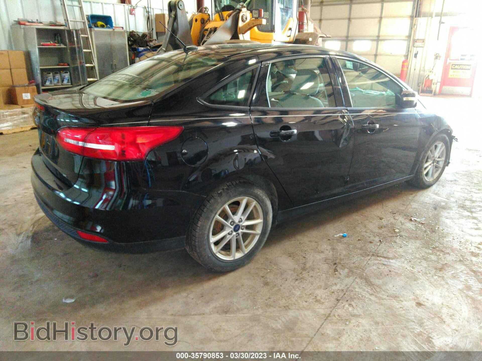 2017 FORD FOCUS - VIN: 1FADP3F2XHL249543 - Photo 4