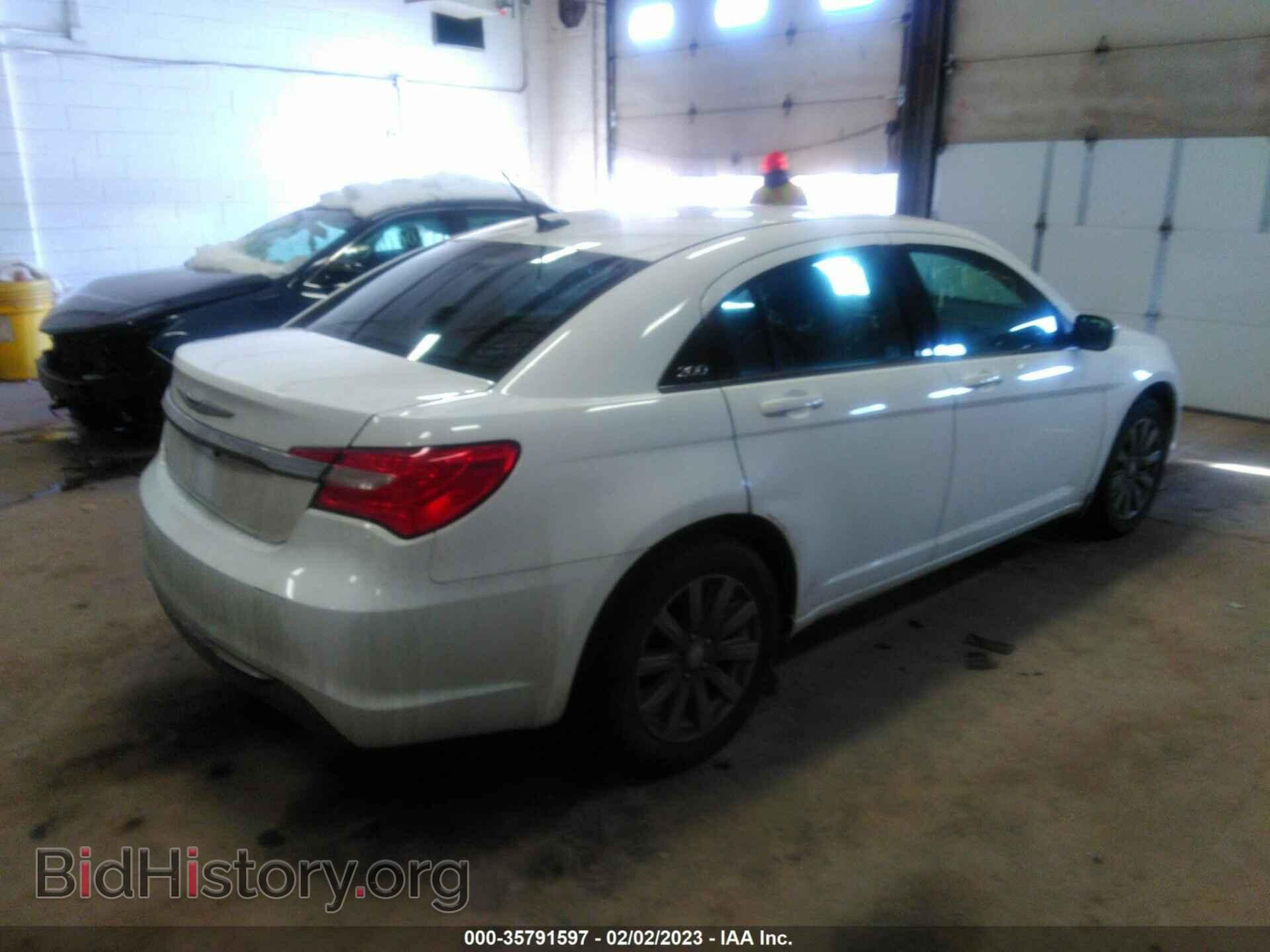 2013 CHRYSLER 200 - VIN: 1C3CCBBB9DN624343 - Photo 4