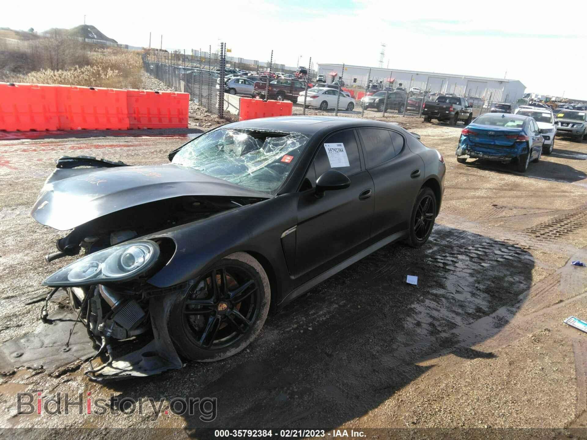 2011 PORSCHE PANAMERA - VIN: WP0AA2A75BL011389 - Фото 2