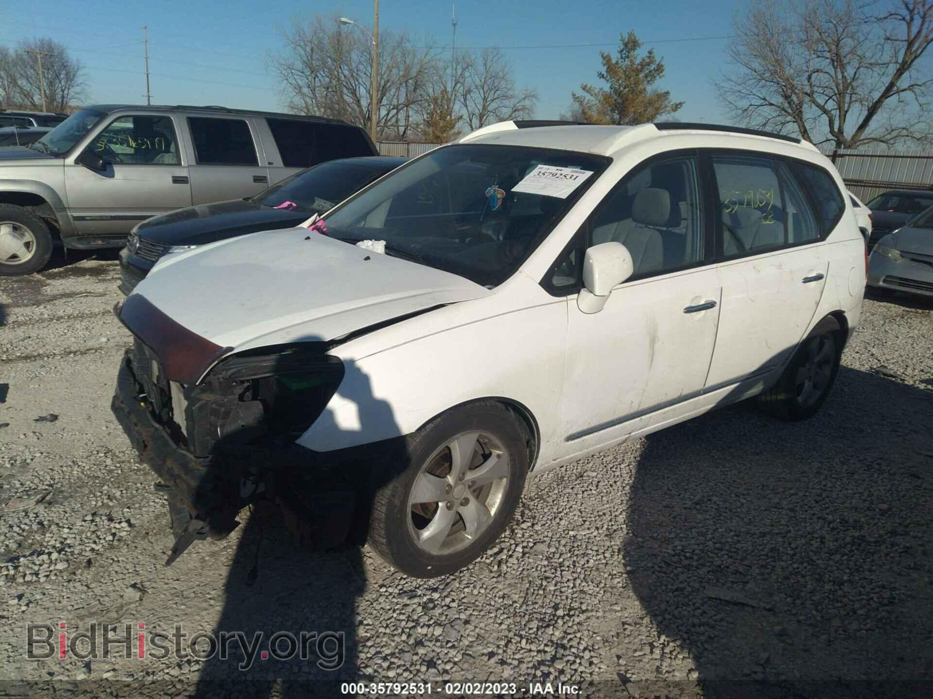 2007 KIA RONDO - VIN: KNAFG525277045855 - Фото 2
