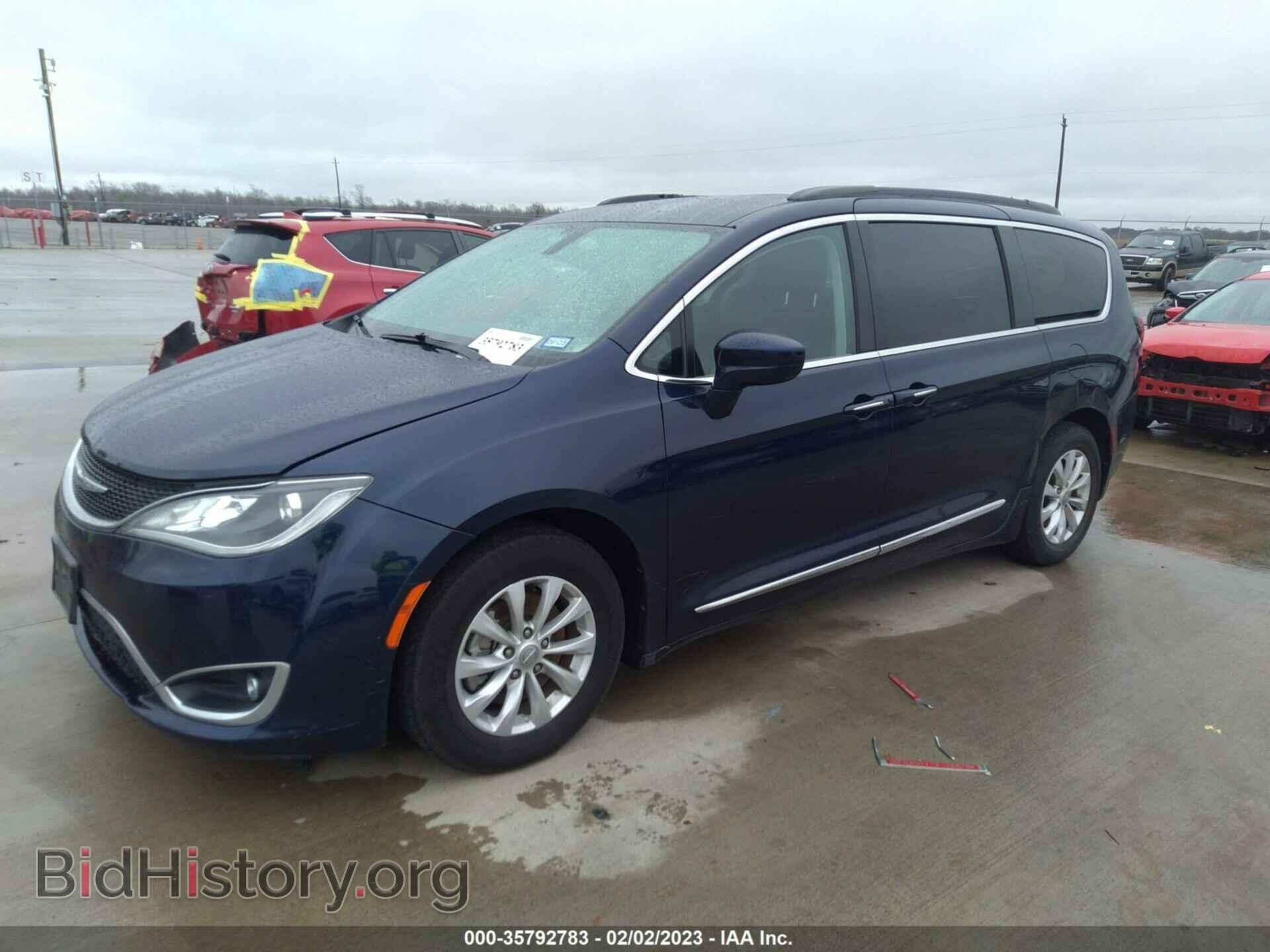 2017 CHRYSLER PACIFICA - VIN: 2C4RC1BG2HR809337 - Photo 2