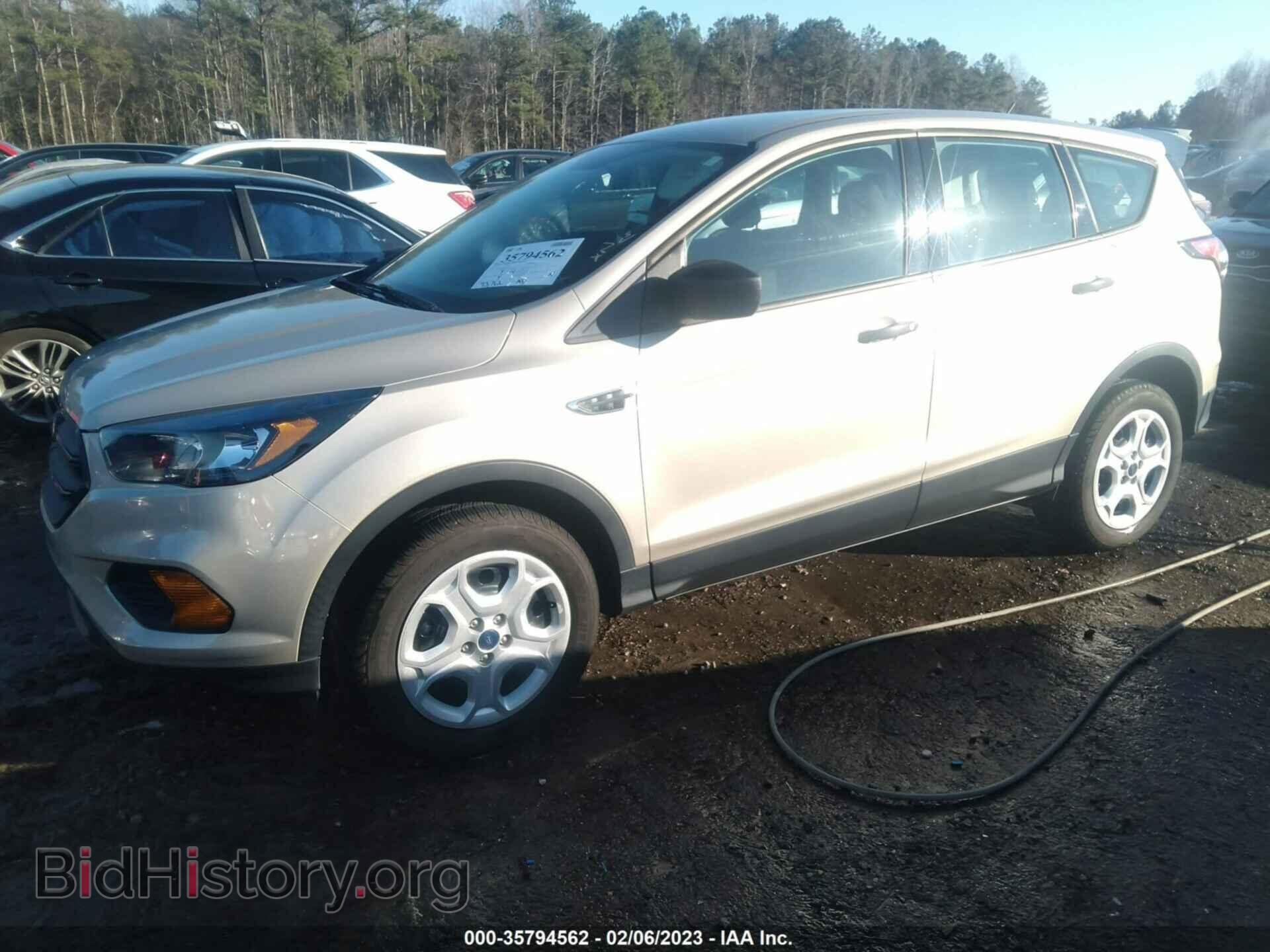 2018 FORD ESCAPE - VIN: 1FMCU0F79JUB87203 - Фото 2