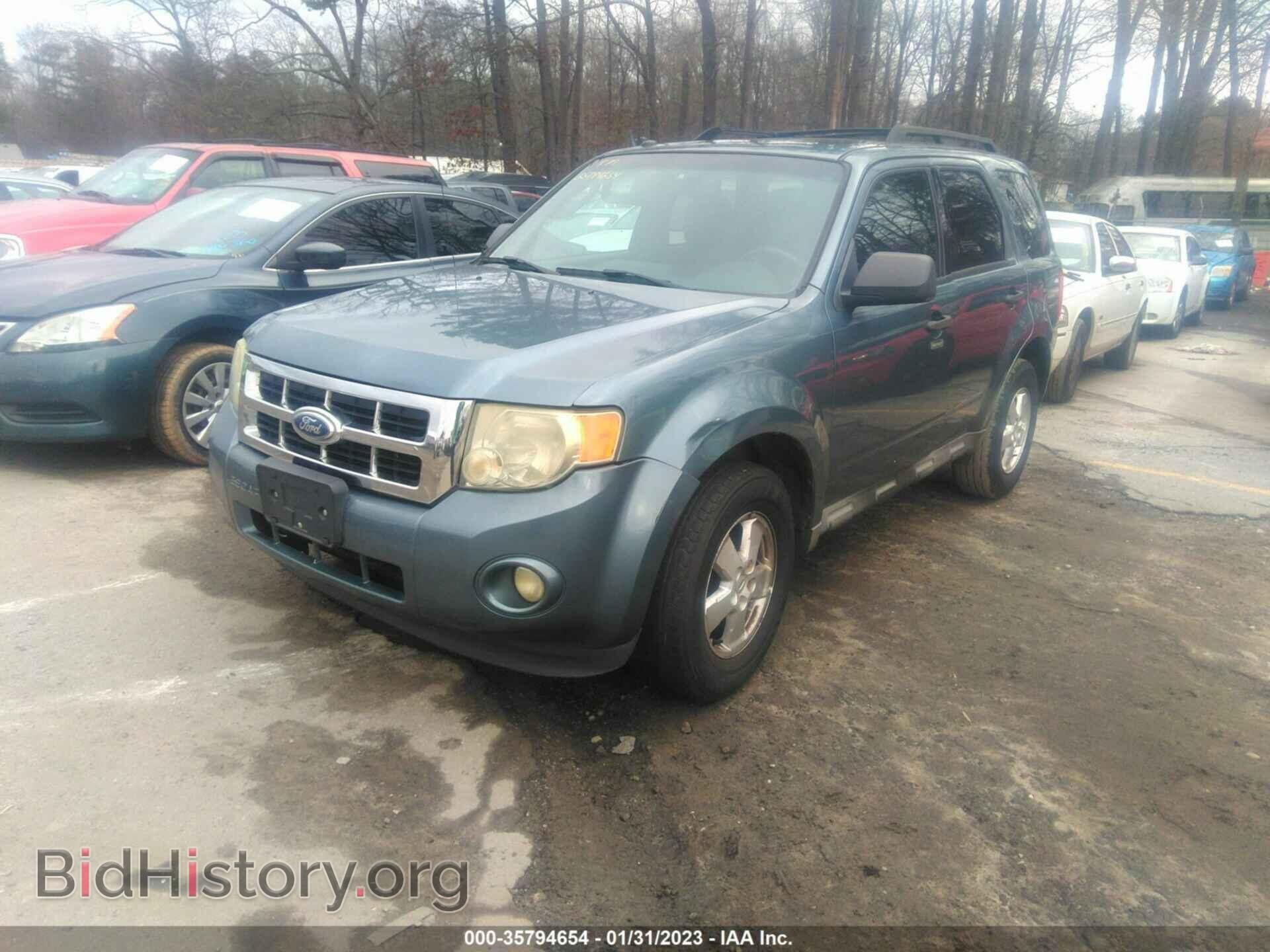 2011 FORD ESCAPE - VIN: 1FMCU0D75BKA04489 - Фото 2