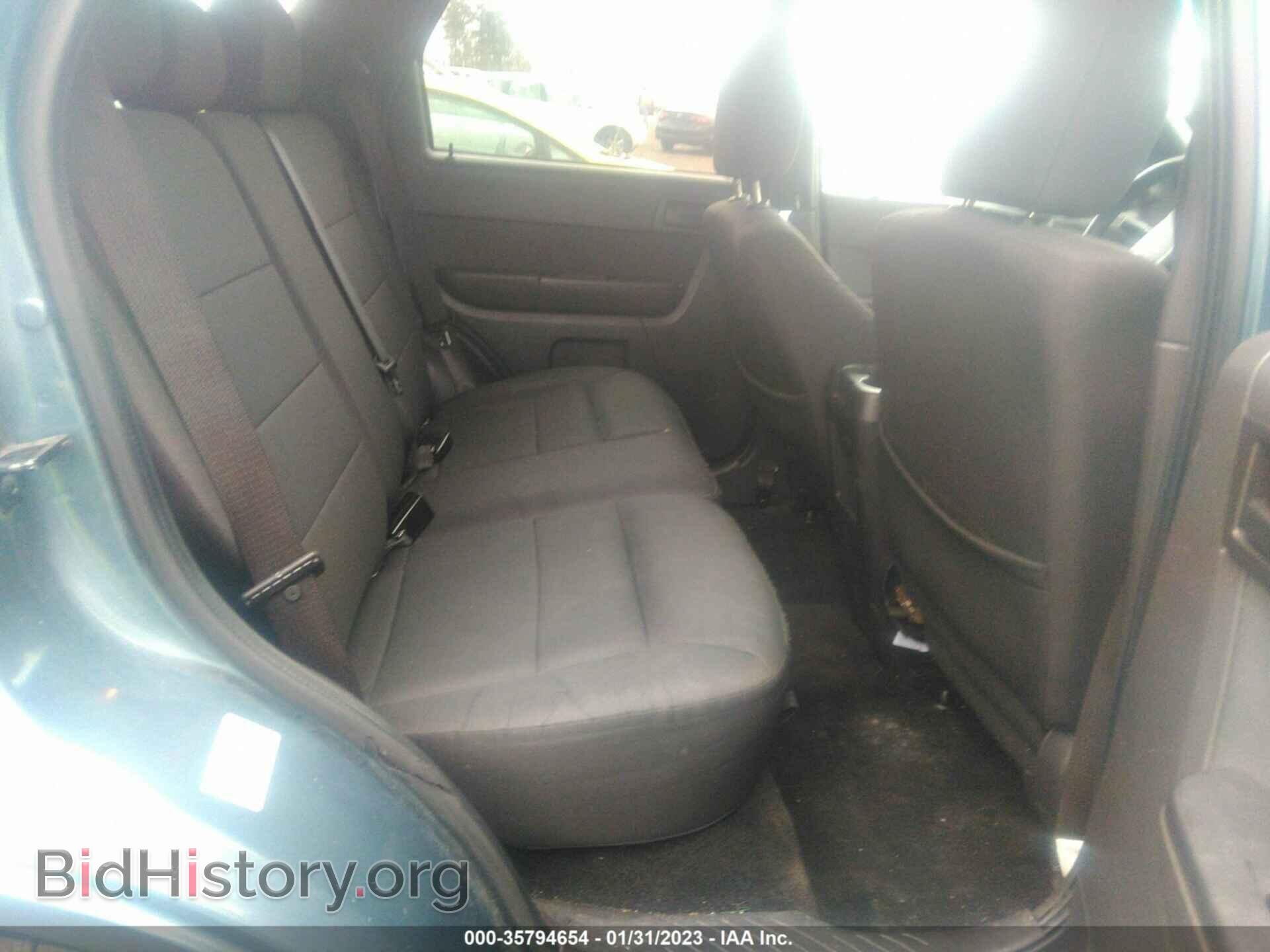 2011 FORD ESCAPE - VIN: 1FMCU0D75BKA04489 - Фото 8