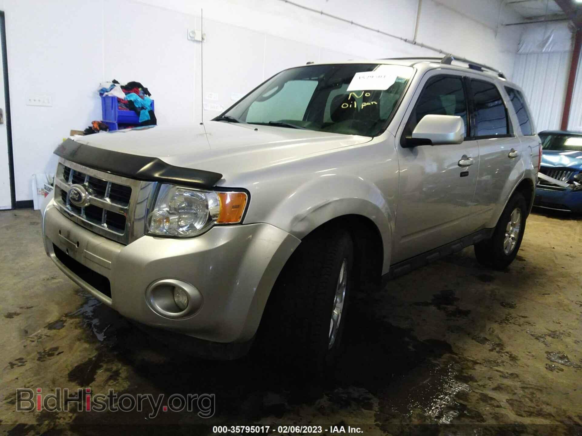 2011 FORD ESCAPE - VIN: 1FMCU0EG8BKB64557 - Фото 2