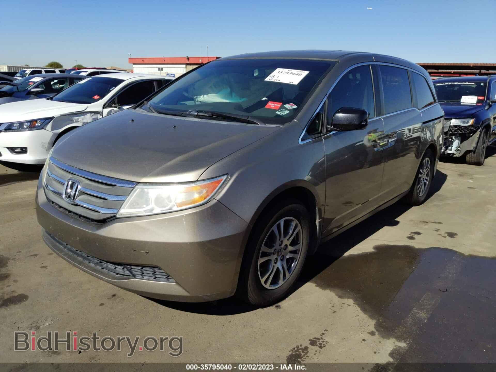 2011 HONDA ODYSSEY - VIN: 5FNRL5H60BB095913 - Фото 2