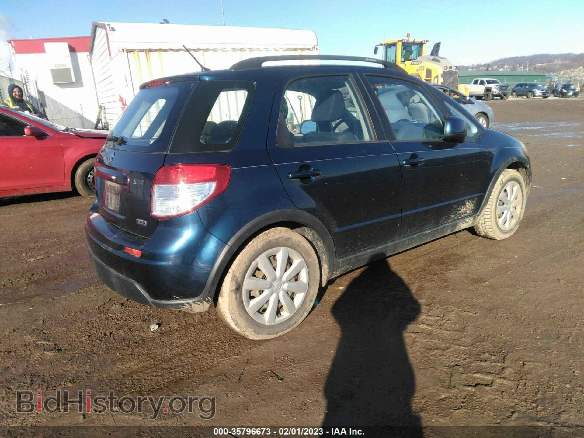 2010 SUZUKI SX4 - VIN: JS2YB5A38A6302403 - Фото 4