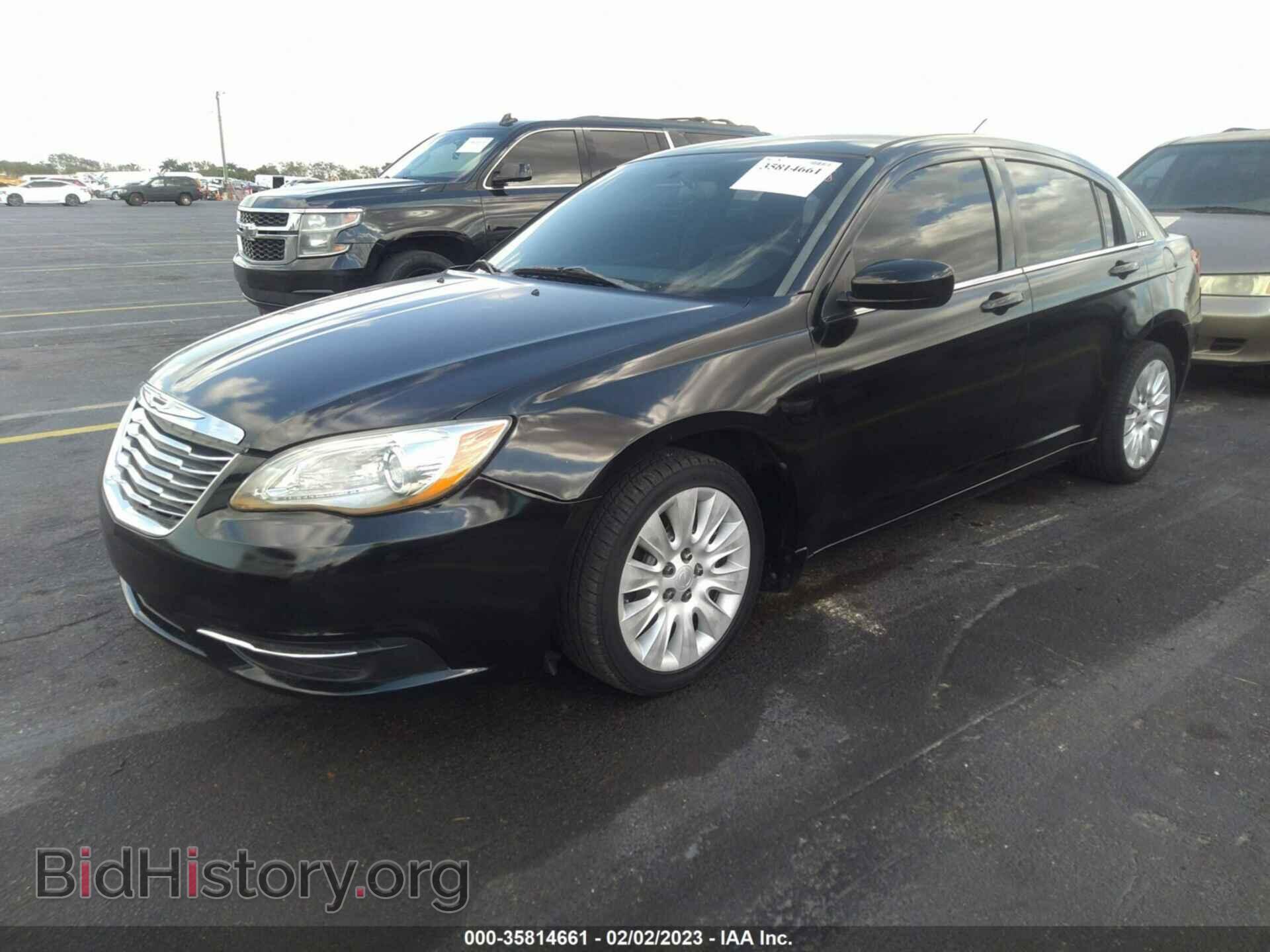 2012 CHRYSLER 200 - VIN: 1C3CCBAB2CN135248 - Фото 2