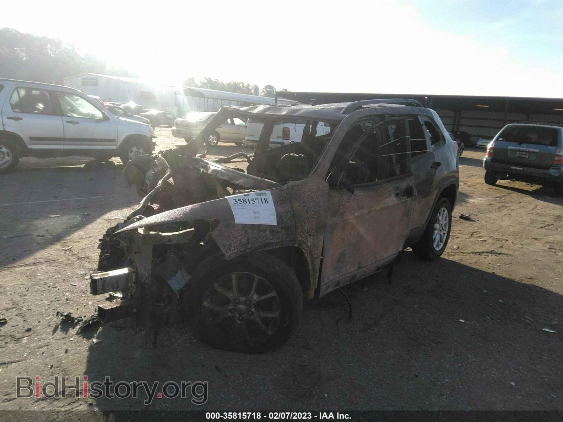 2017 JEEP CHEROKEE - VIN: 1C4PJLAB3HW502863 - Фото 2