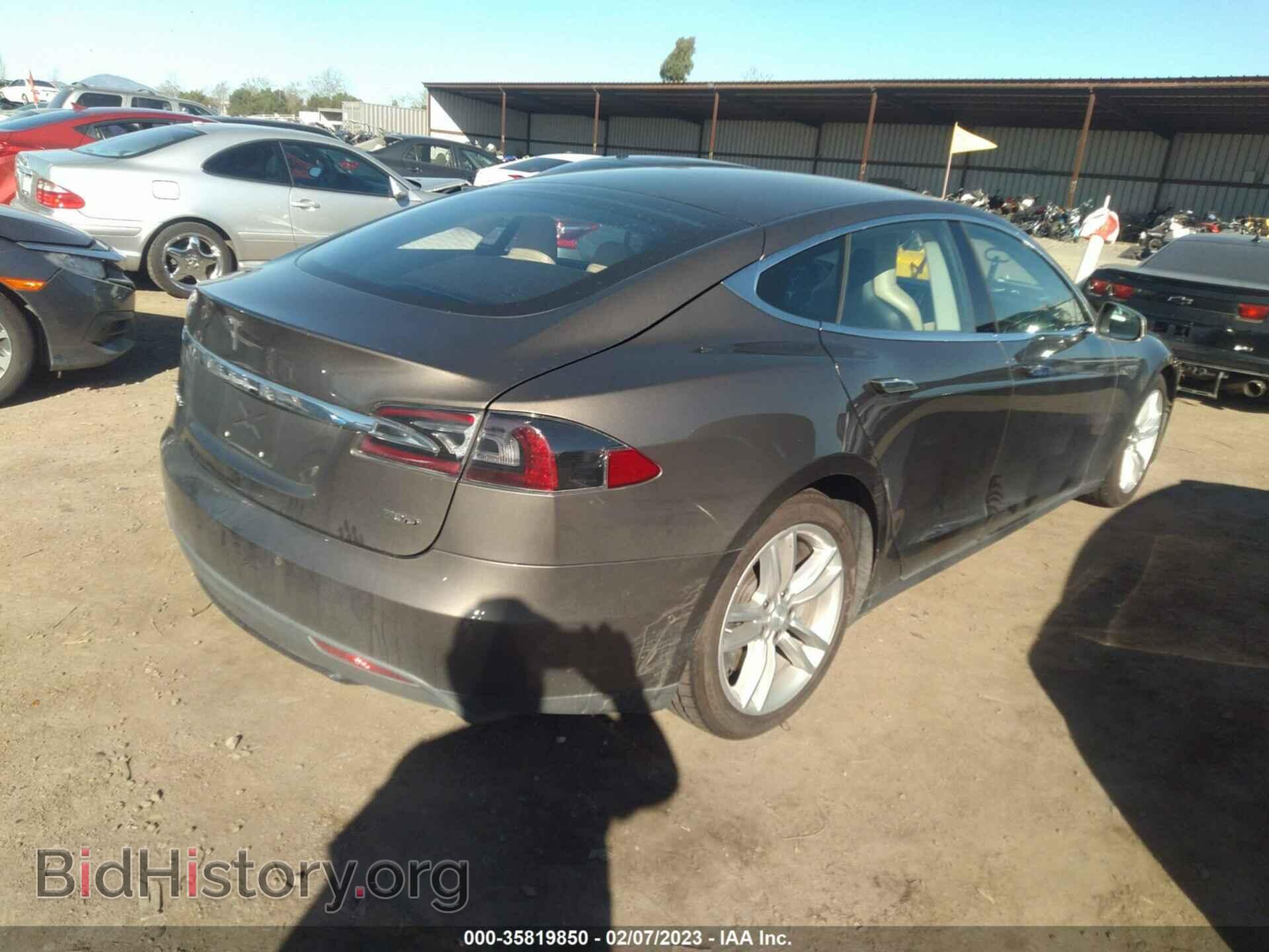 2015 TESLA MODEL S - VIN: 5YJSA1E24FF107827 - Photo 4