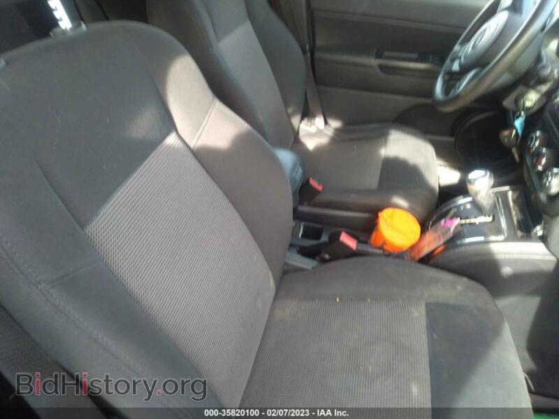 2011 Jeep COMPASS (VIN 1J4NF1FB9BD216633) — фото 5 из 11