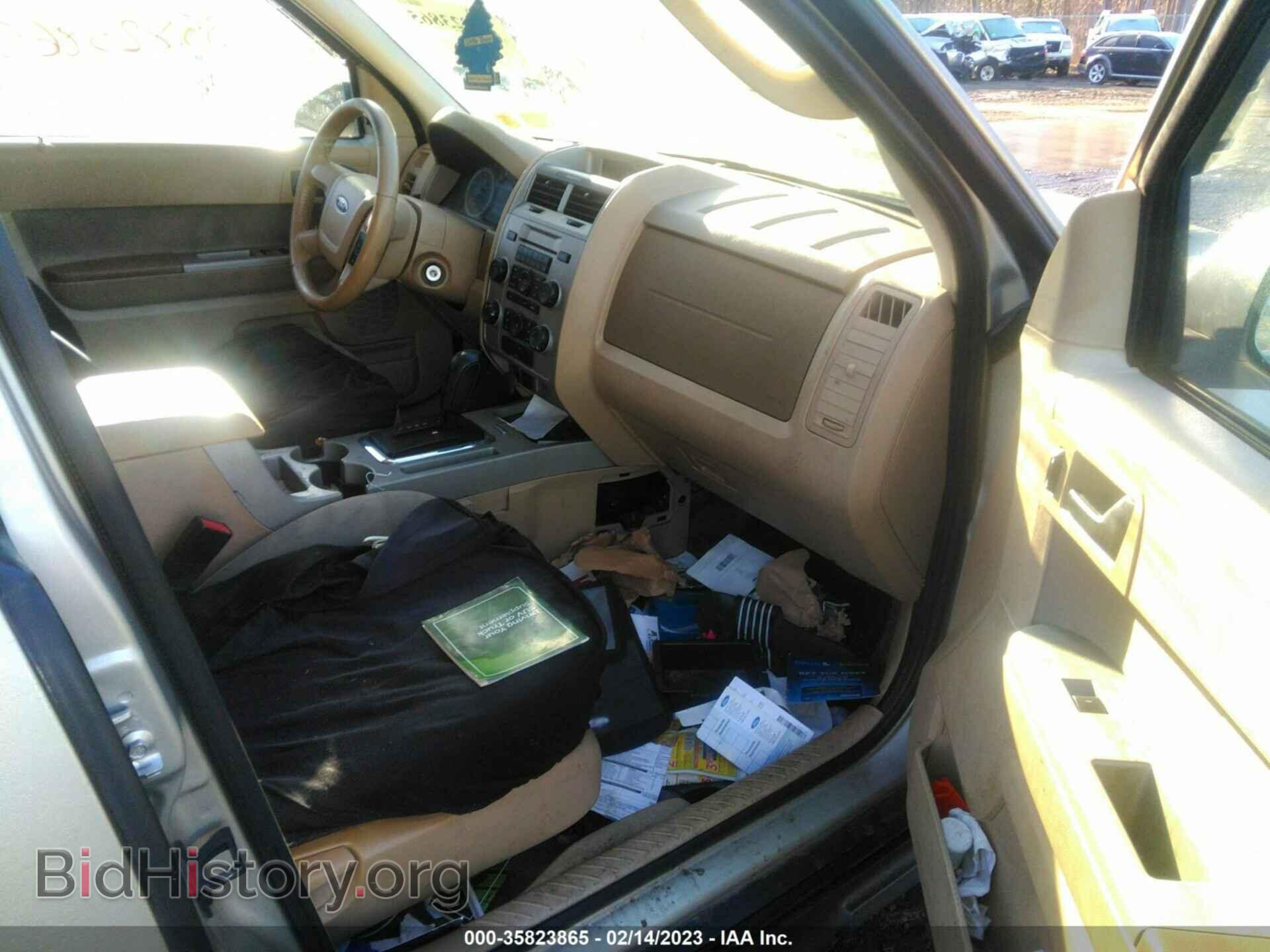 2011 FORD ESCAPE - VIN: 1FMCU0D71BKB17453 - Фото 5