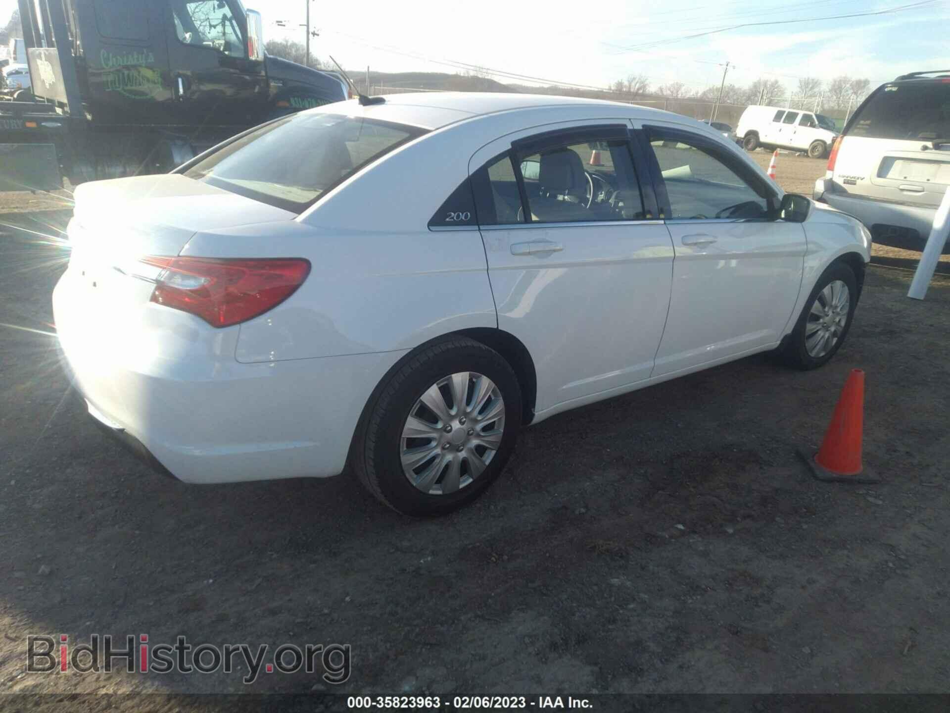 2012 CHRYSLER 200 - VIN: 1C3CCBAB4CN146008 - Фото 4