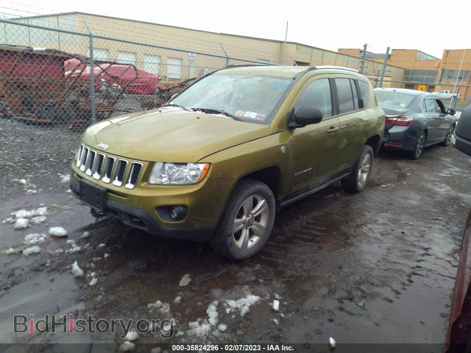 2012 JEEP COMPASS - VIN: 1C4NJDBB6CD554844 - Photo 2