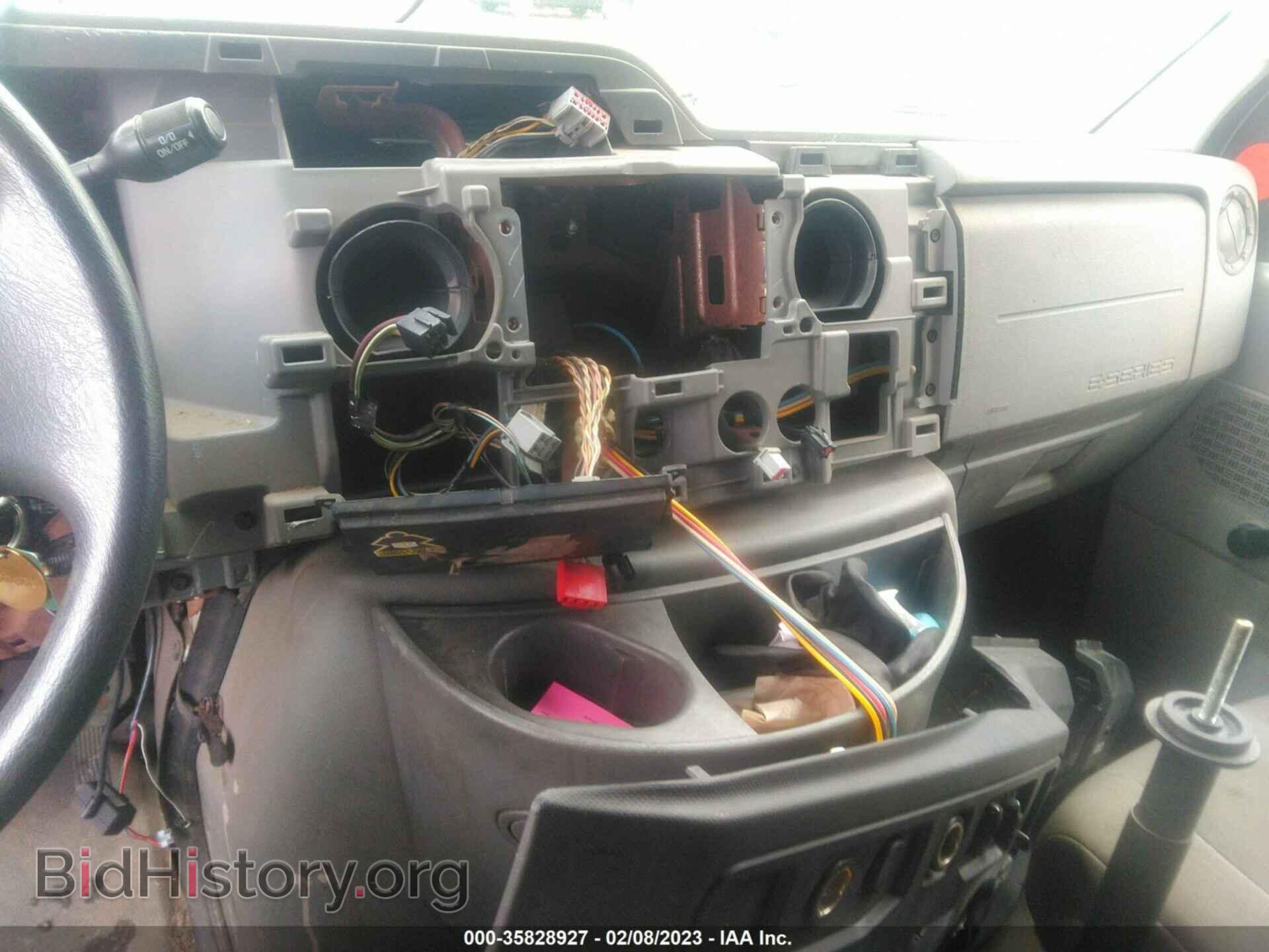 2010 FORD ECONOLINE CARGO VAN - VIN: 1FTNE1EW1ADA91851 - Фото 6