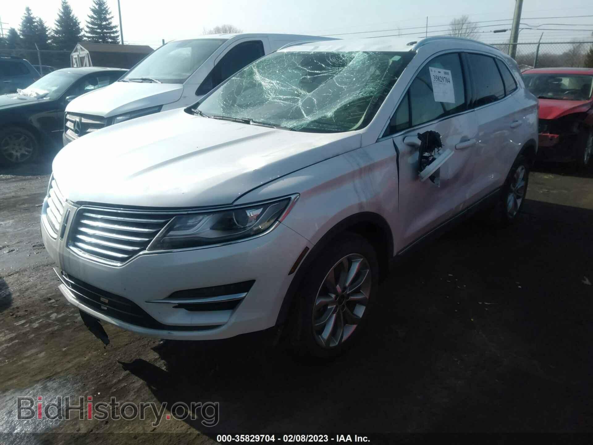 2017 LINCOLN MKC - VIN: 5LMCJ2C95HUL52293 - Photo 2