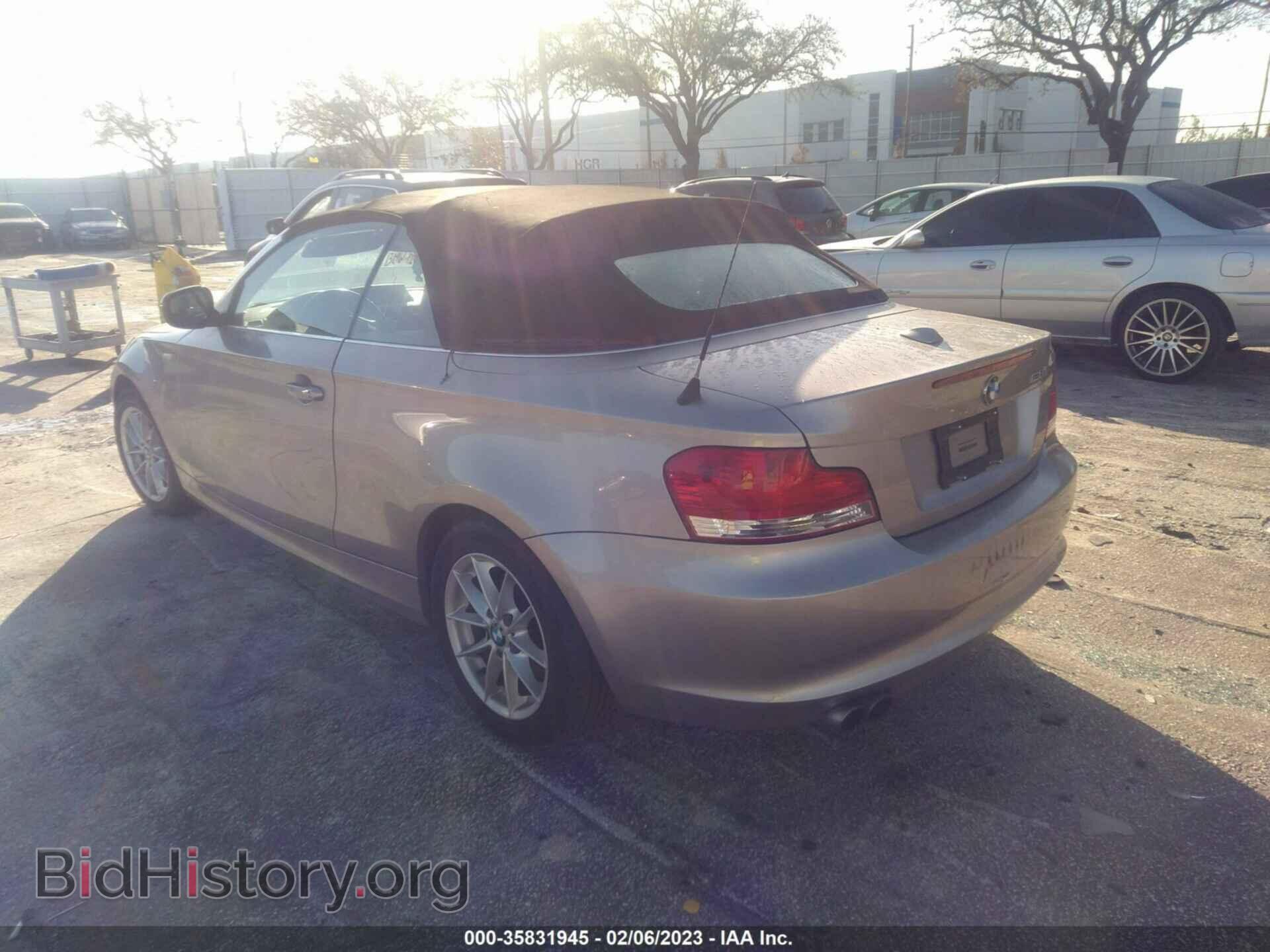 2011 BMW 1 SERIES - VIN: WBAUL7C57BVM79240 - Фото 3
