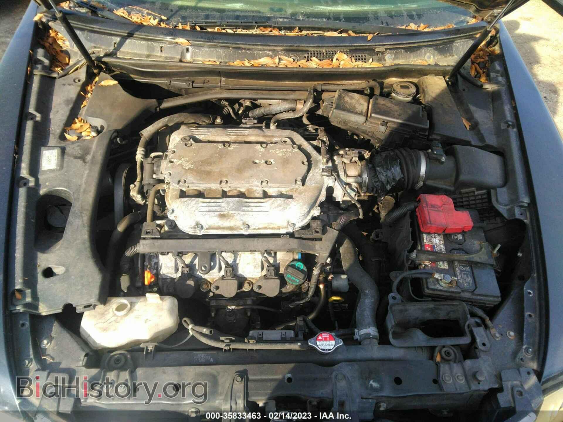 2010 ACURA RL - VIN: JH4KB2F68AC001924 - Photo 10
