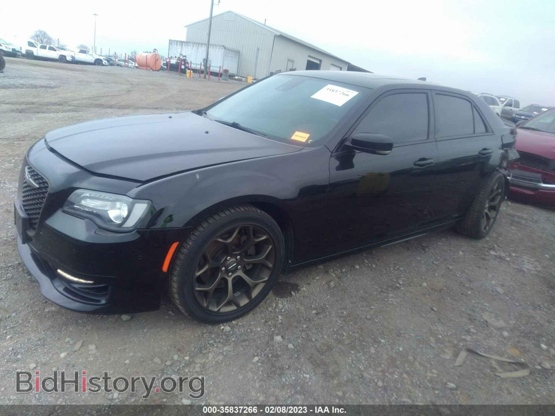 2017 CHRYSLER 300 - VIN: 2C3CCABT9HH557941 - Фото 2