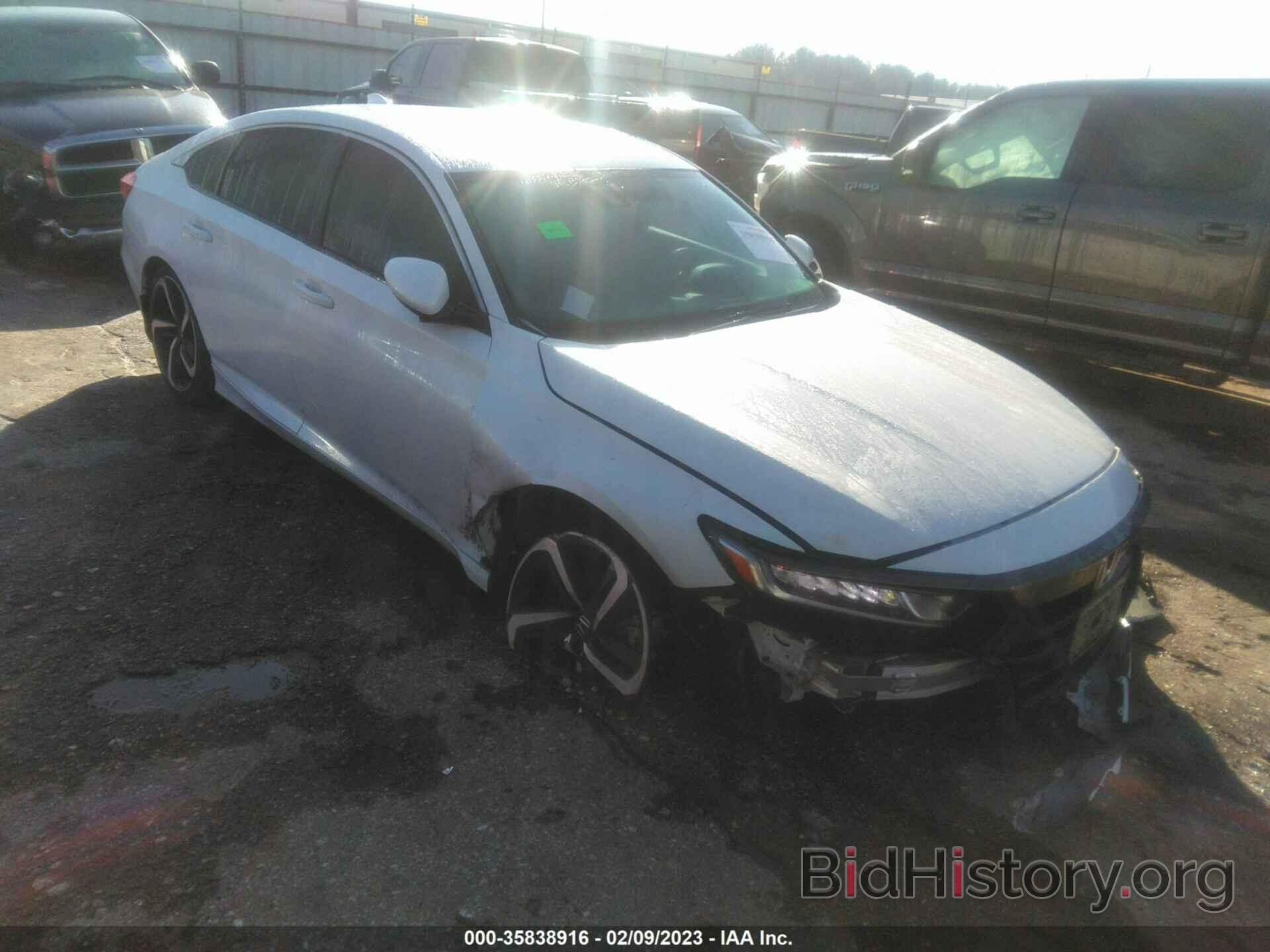 Фотография 1HGCV1F3XJA122450 - HONDA ACCORD SEDAN 2018