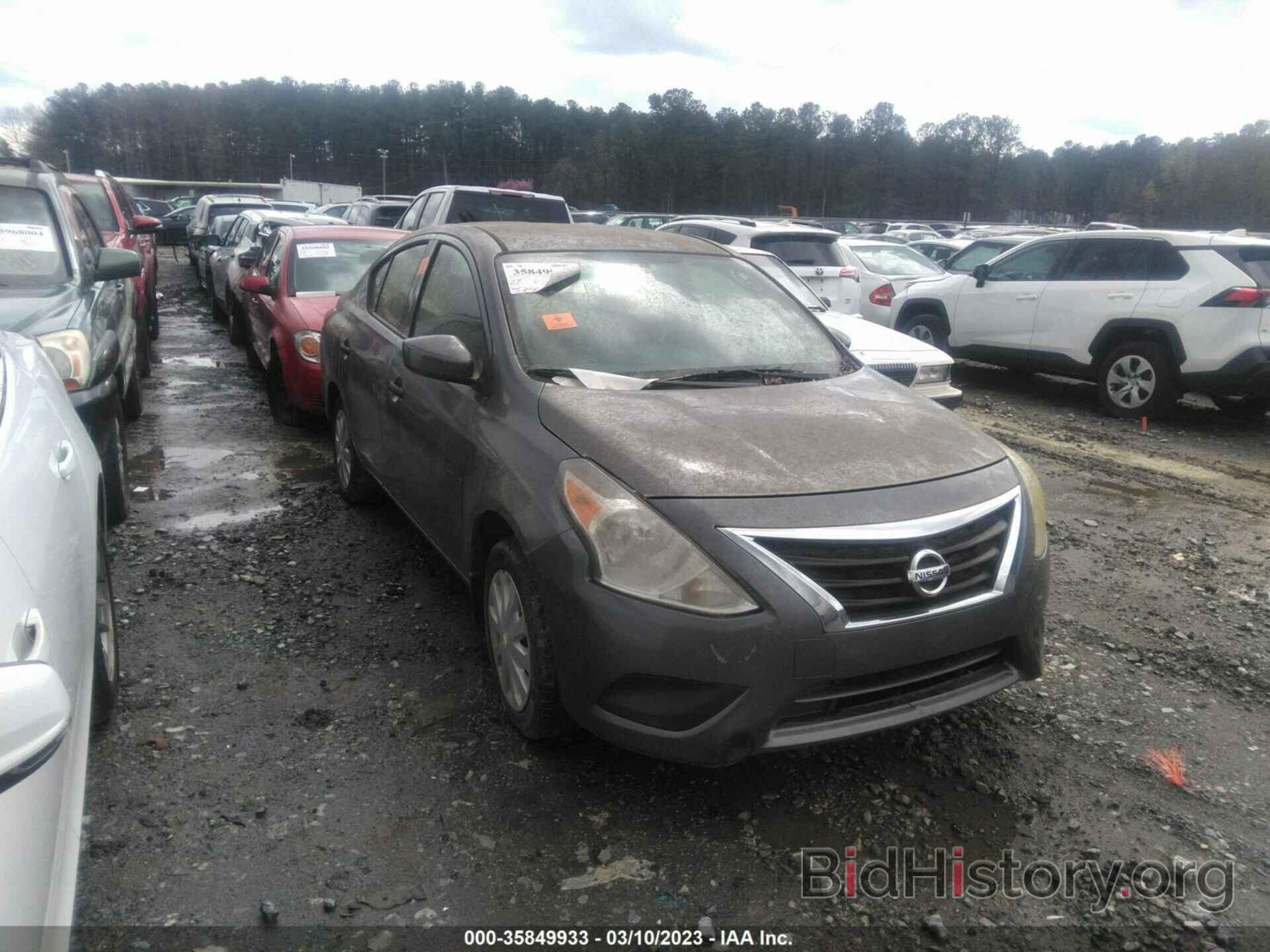 Photo 3N1CN7AP1JL817911 - NISSAN VERSA SEDAN 2018