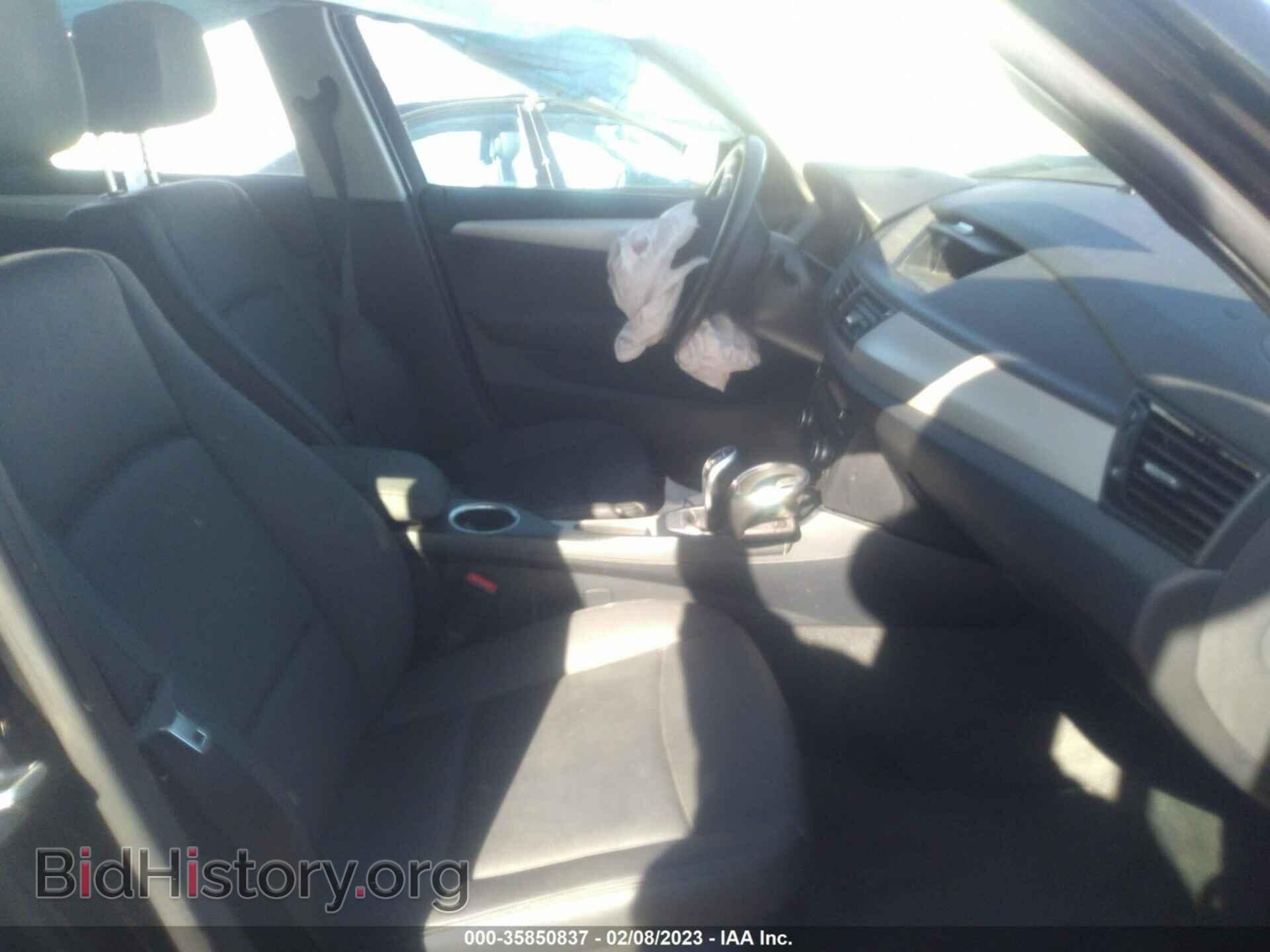 2015 BMW X1 - VIN: WBAVM1C51FV498564 - Фото 5