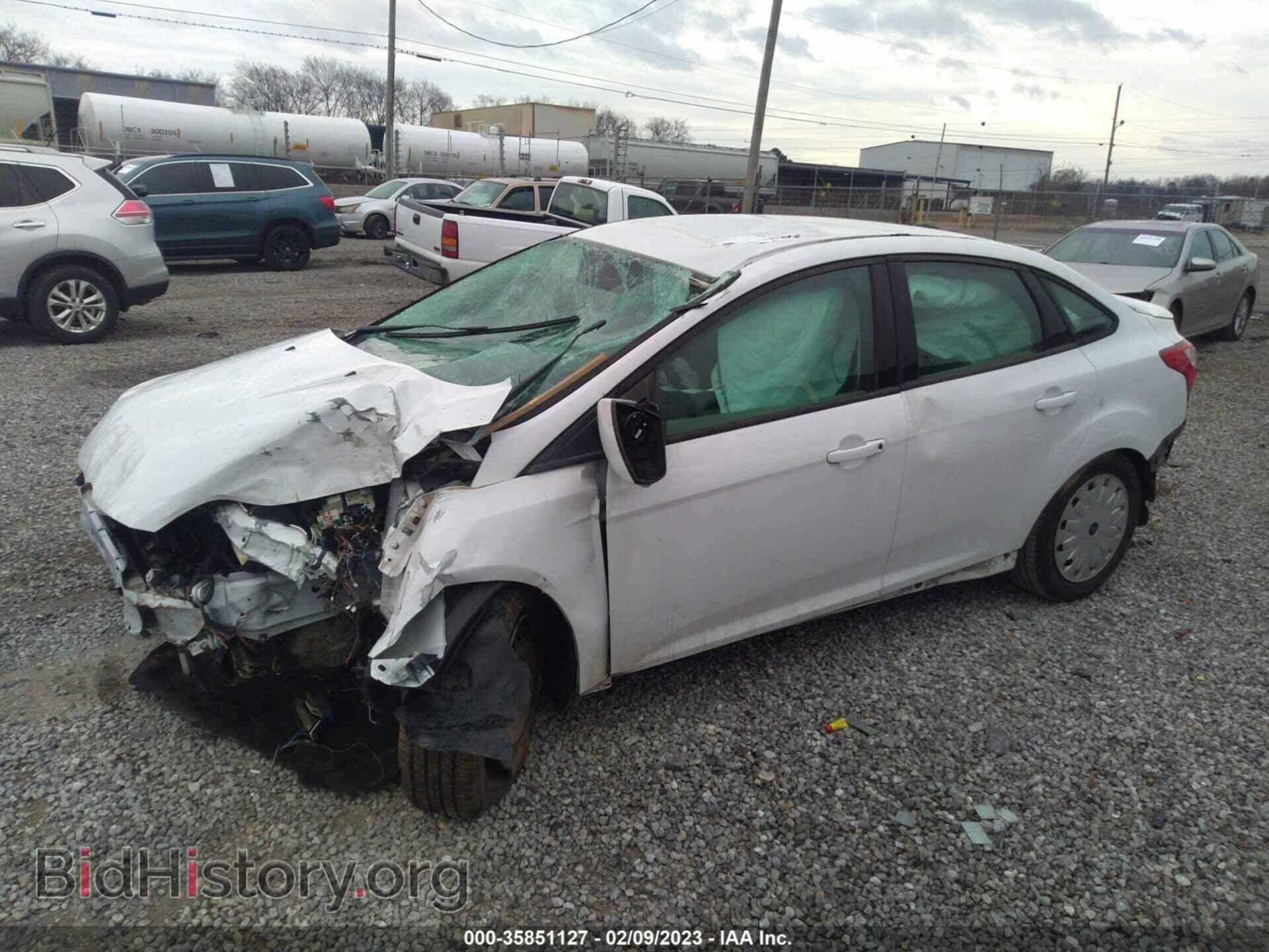 2014 FORD FOCUS - VIN: 1FADP3F24EL394069 - Фото 2