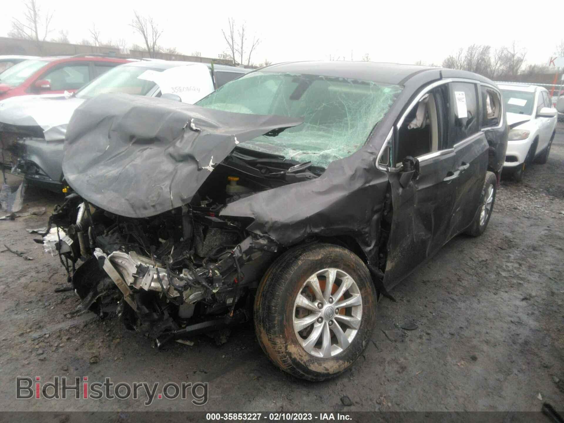 2018 CHRYSLER PACIFICA - VIN: 2C4RC1FG2JR154709 - Фото 2