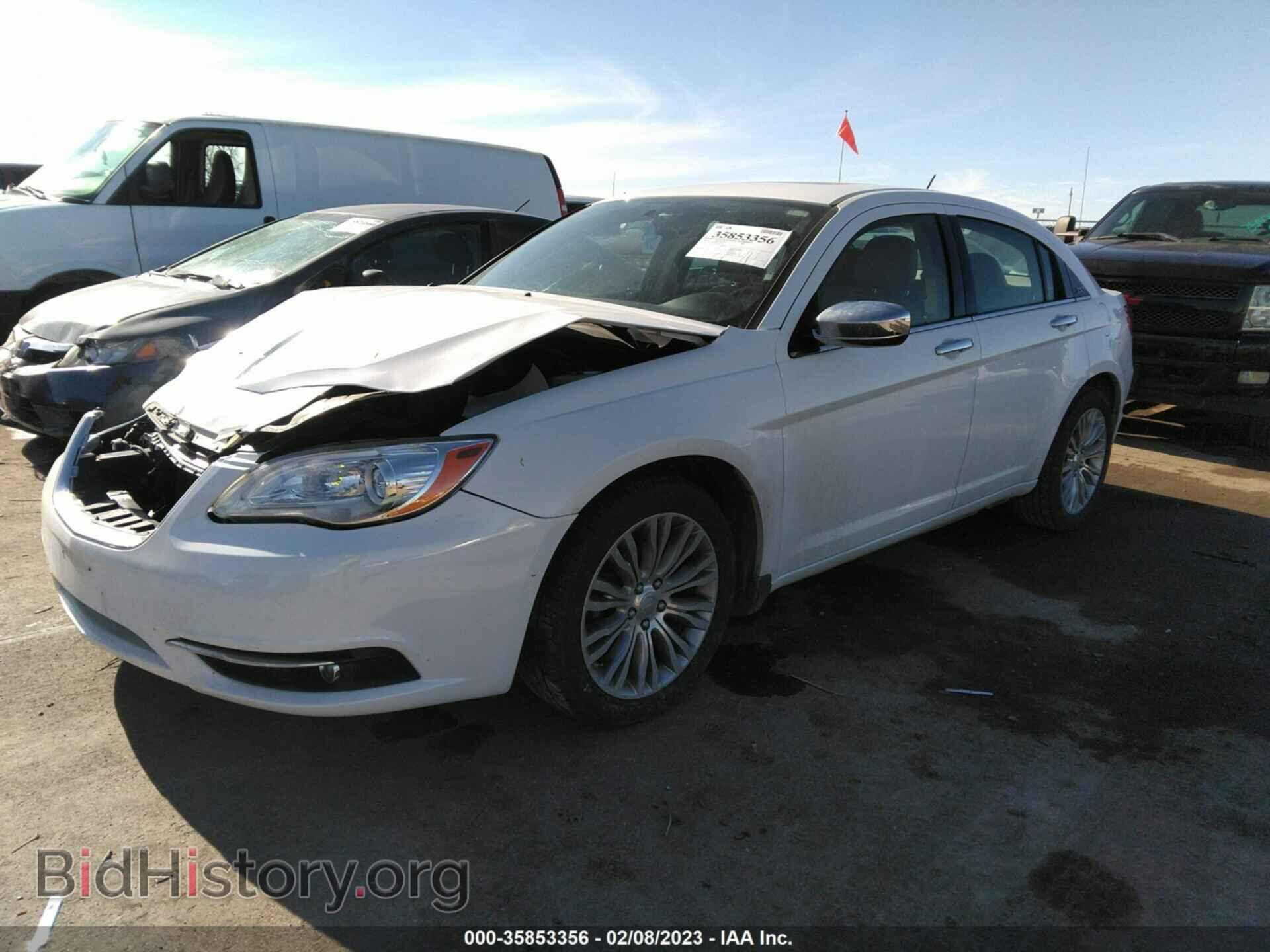 2013 CHRYSLER 200 - VIN: 1C3CCBCG9DN507209 - Фото 2