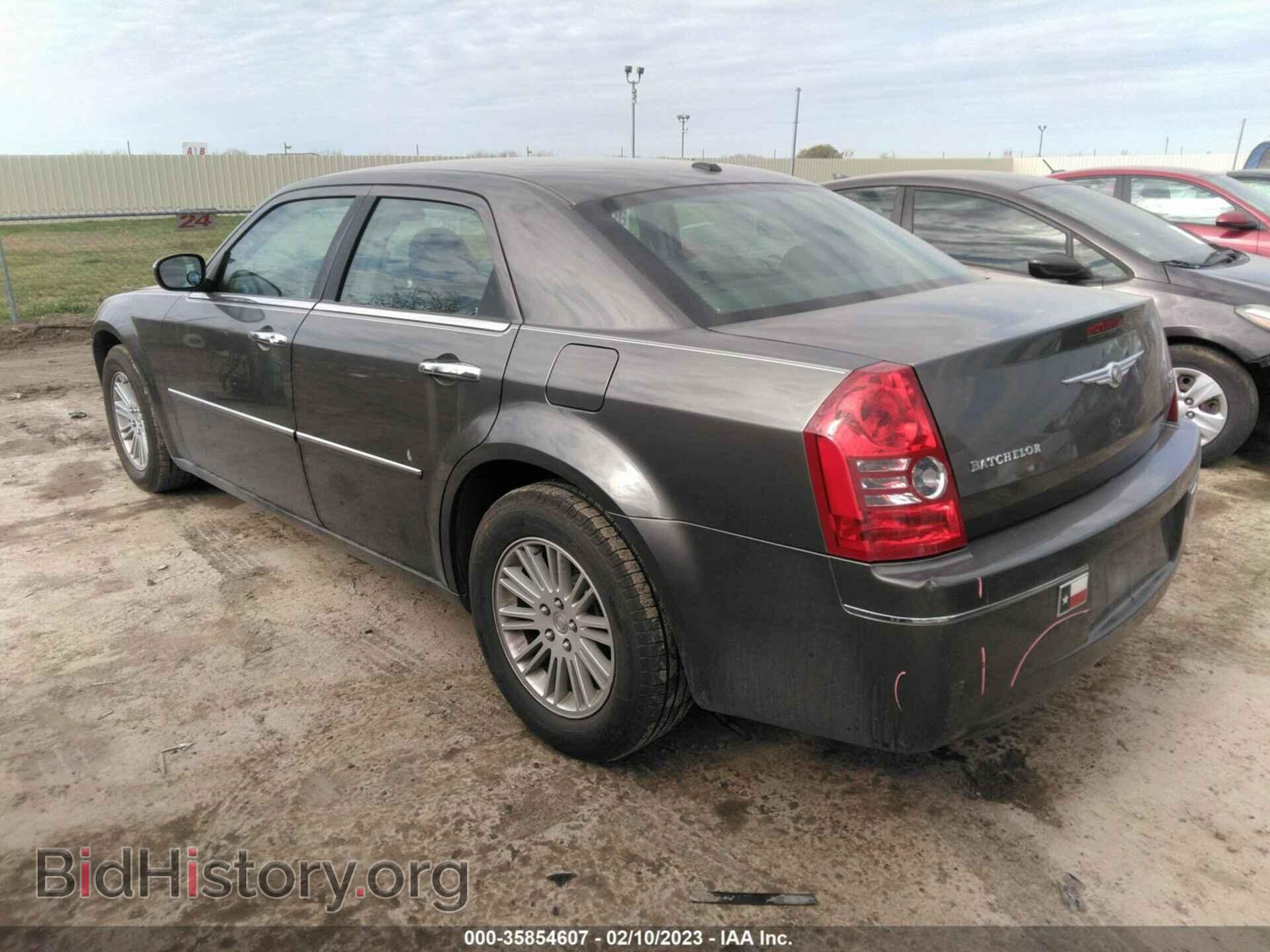 2010 CHRYSLER 300 - VIN: 2C3CA5CV1AH101094 - Фото 3