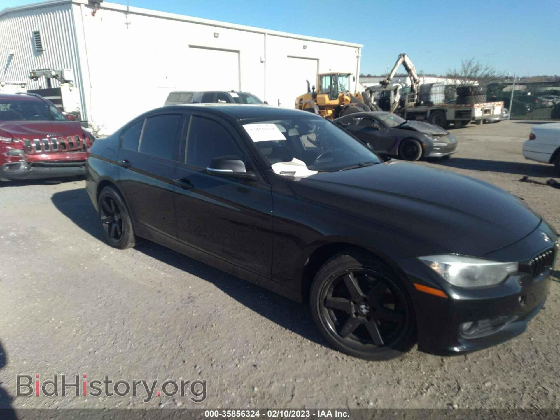 Photo WBA3A5C53CF341342 - BMW 3 SERIES 2012