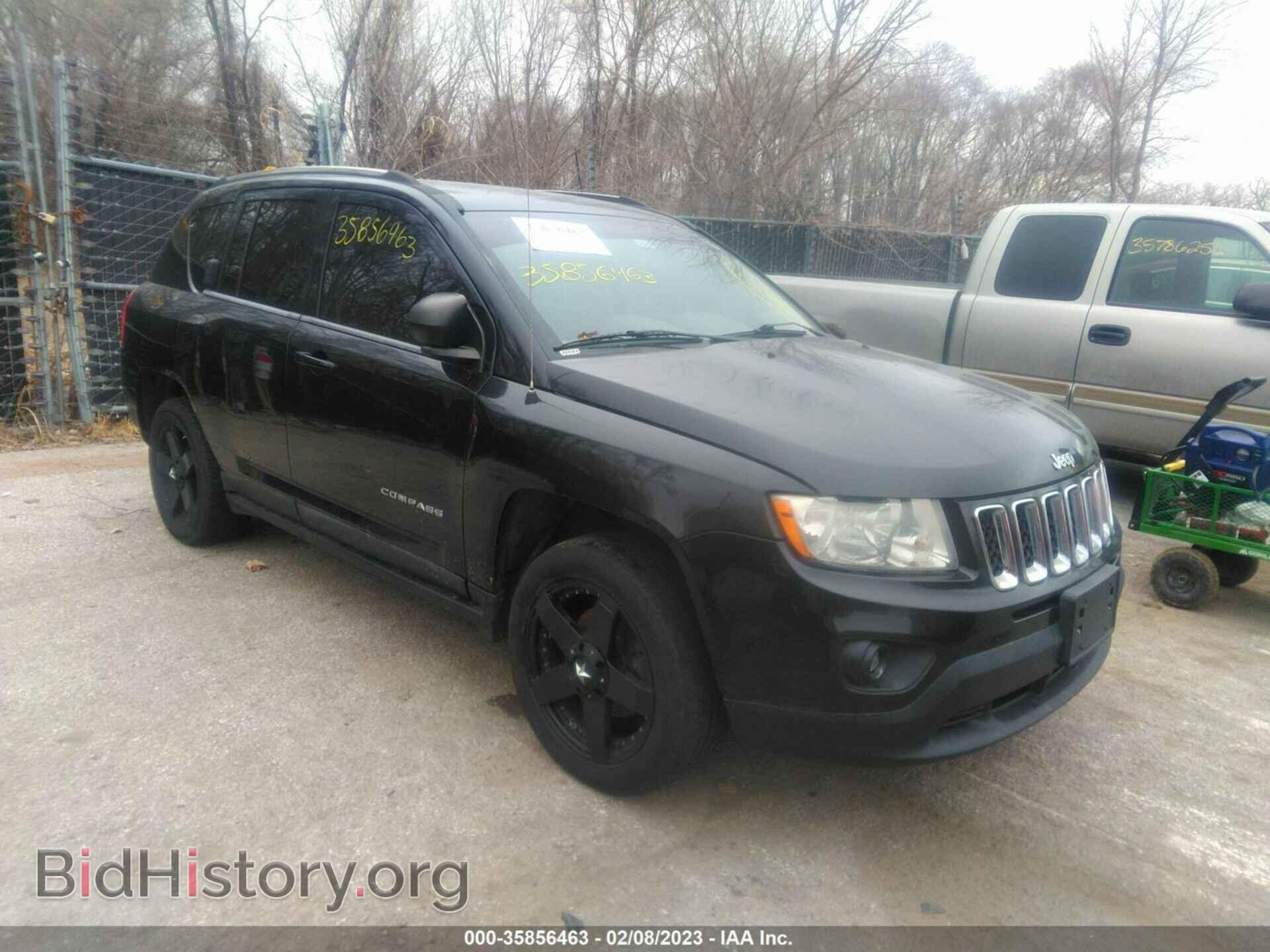 Photo 1J4NF1FB9BD202098 - JEEP COMPASS 2011