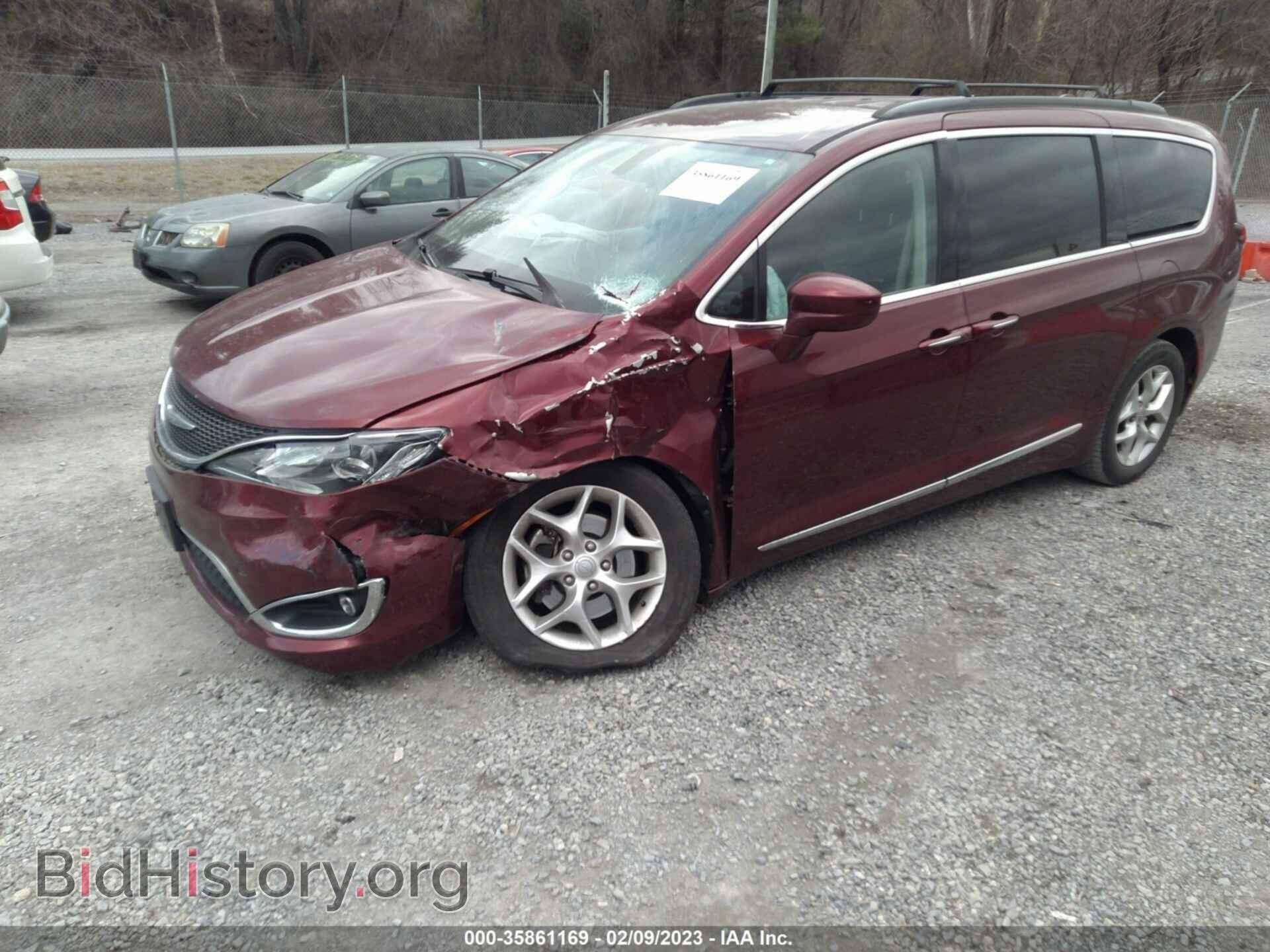 2017 CHRYSLER PACIFICA - VIN: 2C4RC1BG0HR668672 - Фото 2