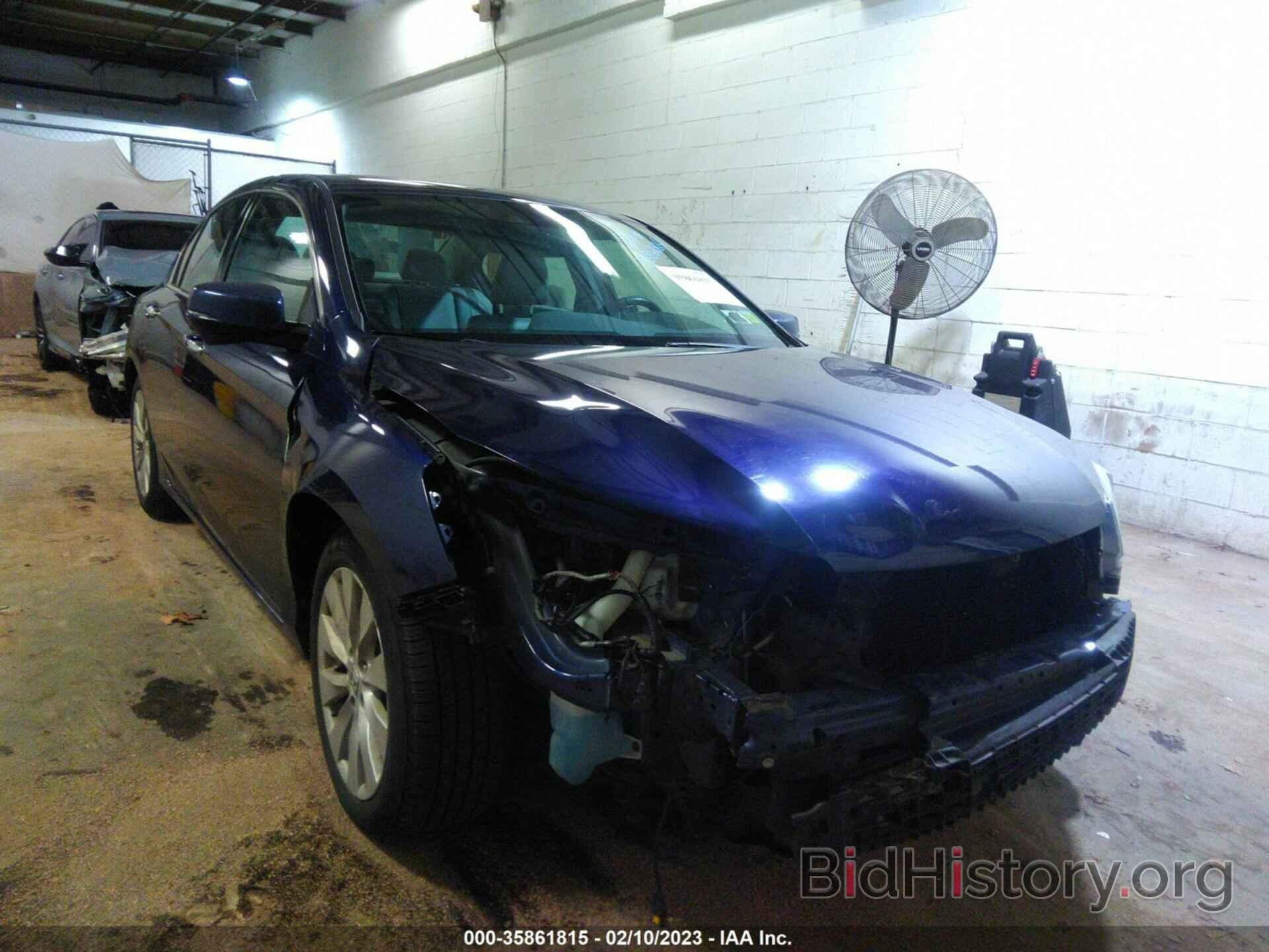 Photo 1HGCR3F82FA000331 - HONDA ACCORD 2015