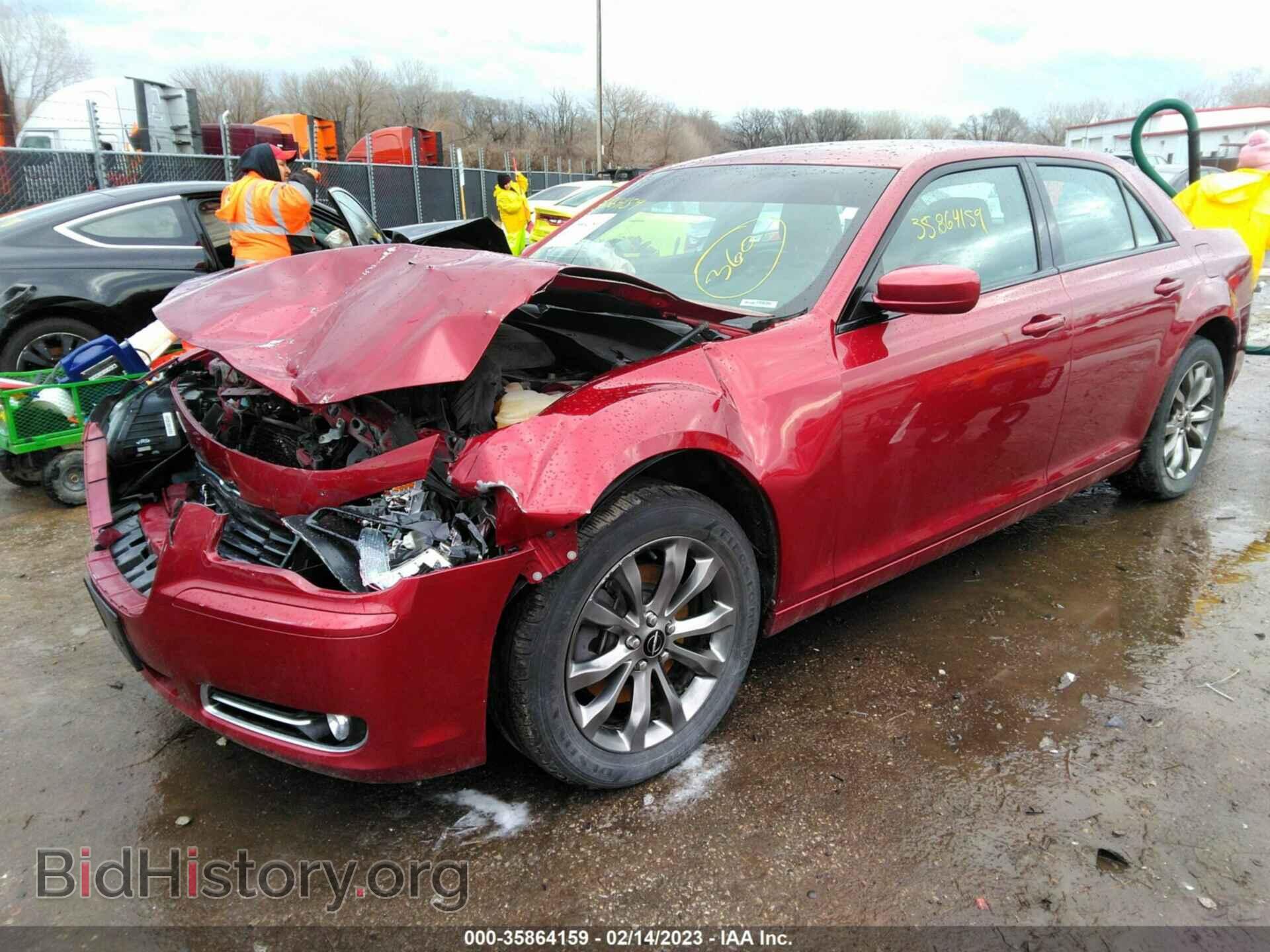 2014 CHRYSLER 300 - VIN: 2C3CCAGG2EH222656 - Photo 2