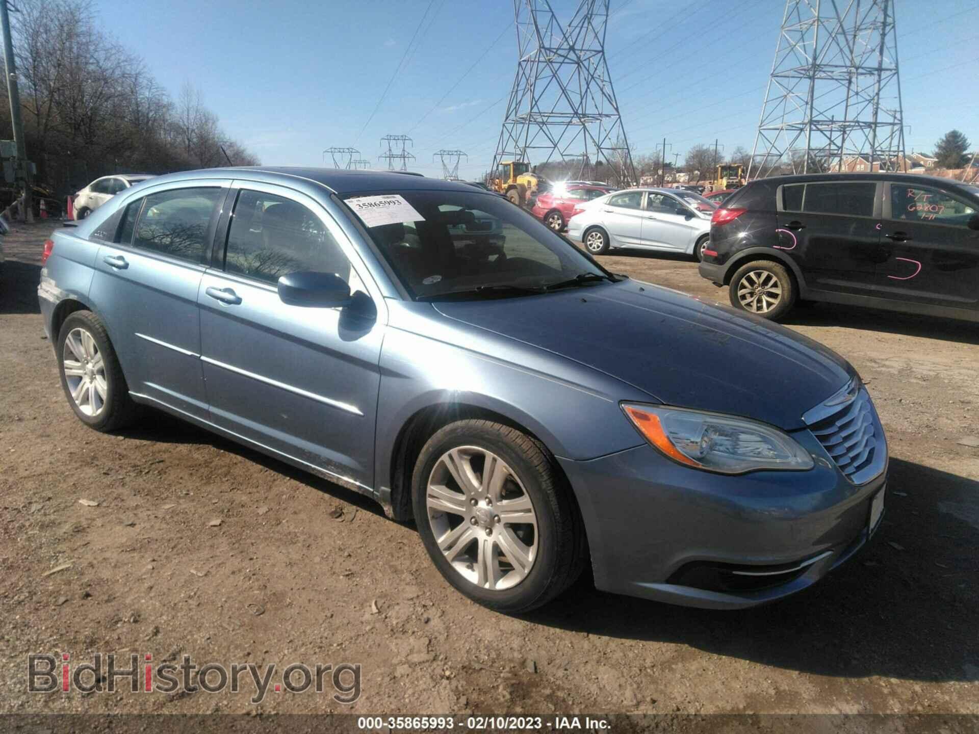 Фотография 1C3BC1FG9BN553346 - CHRYSLER 200 2011