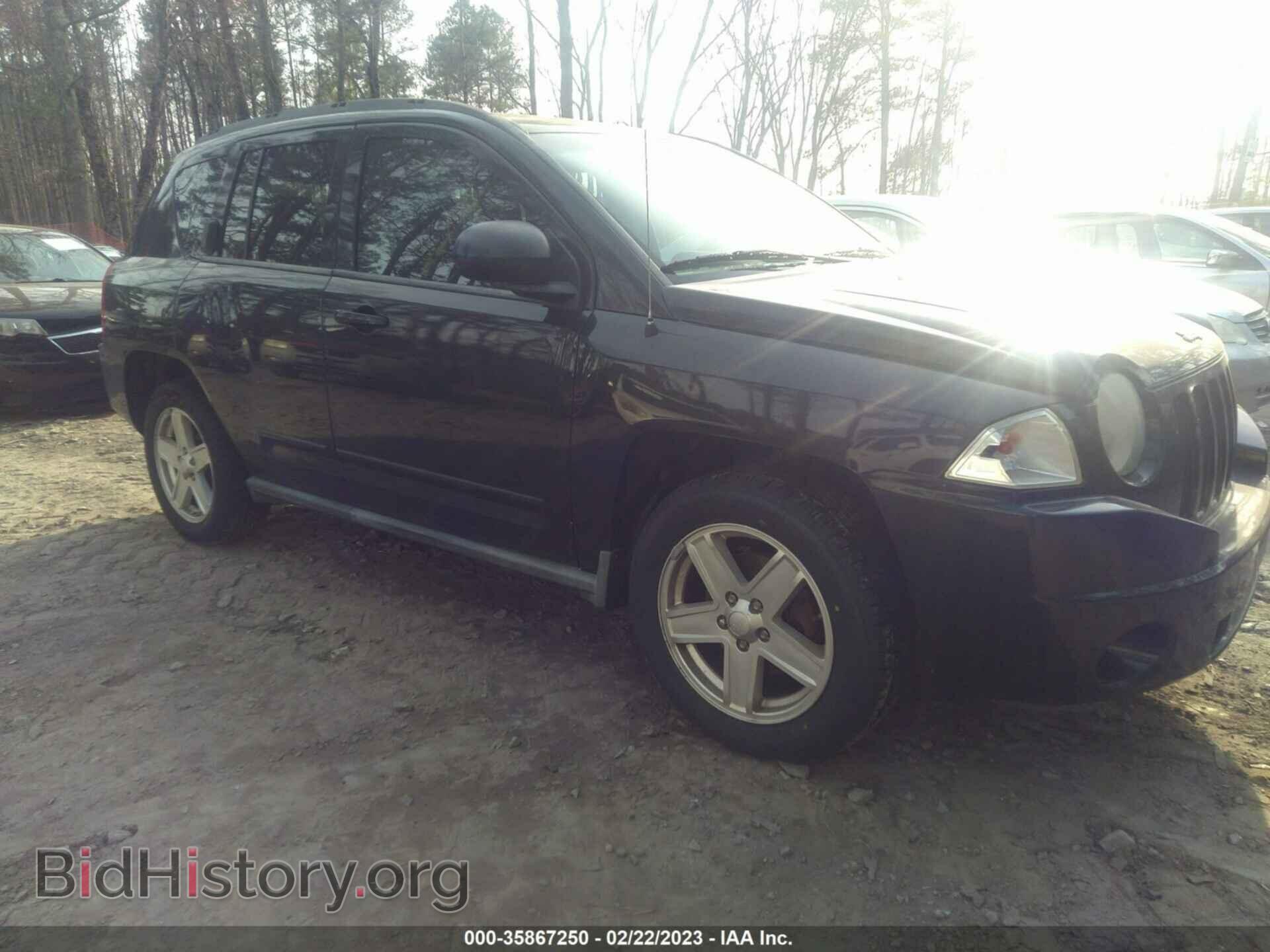 Photo 1J4NF4FB6AD570366 - JEEP COMPASS 2010