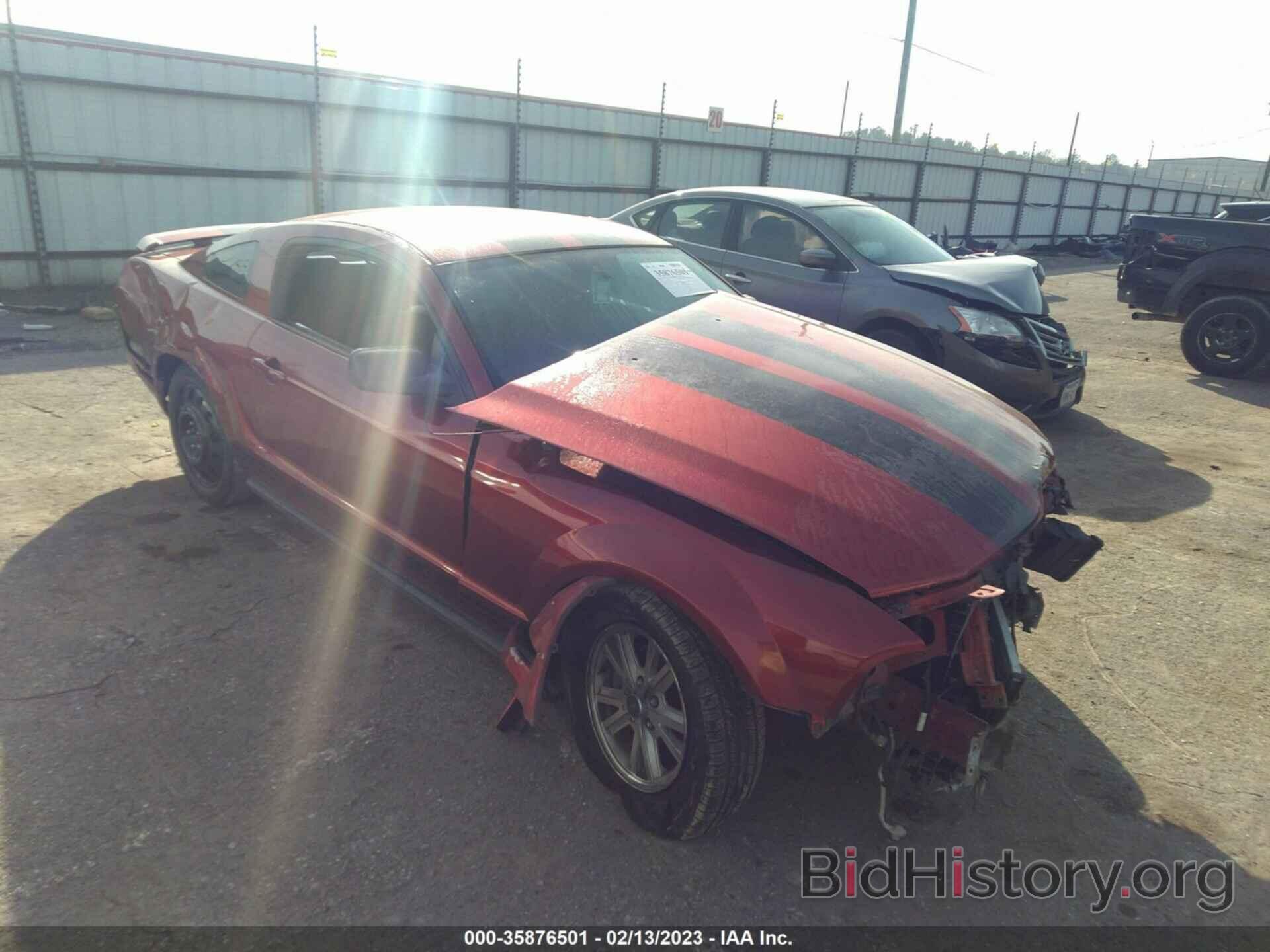 Photo 1ZVFT80N265134576 - FORD MUSTANG 2006