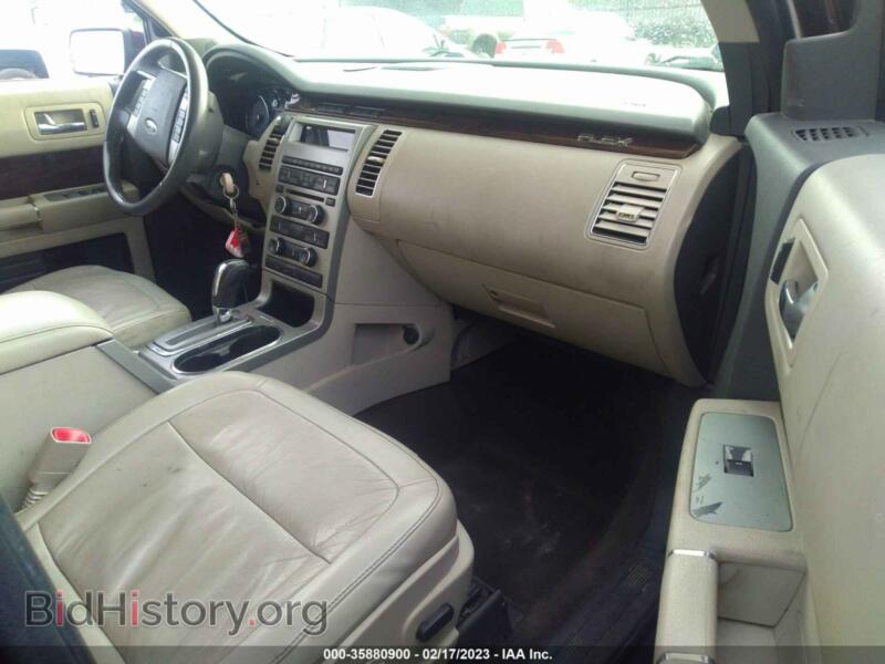 2011 Ford FLEX (VIN 2FMGK5CC0BBD13574) — photo 5 of 11