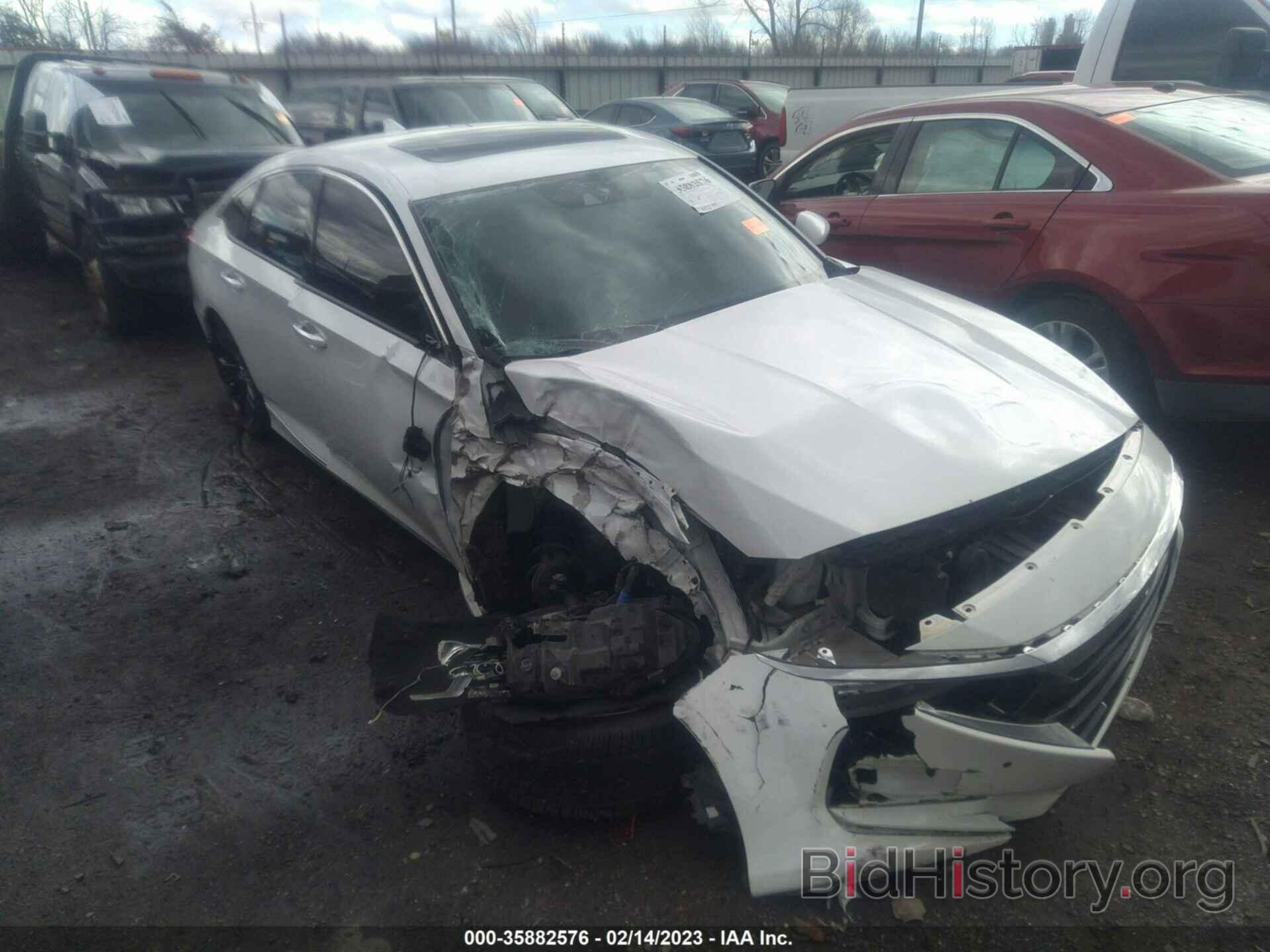 Photo 1HGCV2F92JA046569 - HONDA ACCORD SEDAN 2018