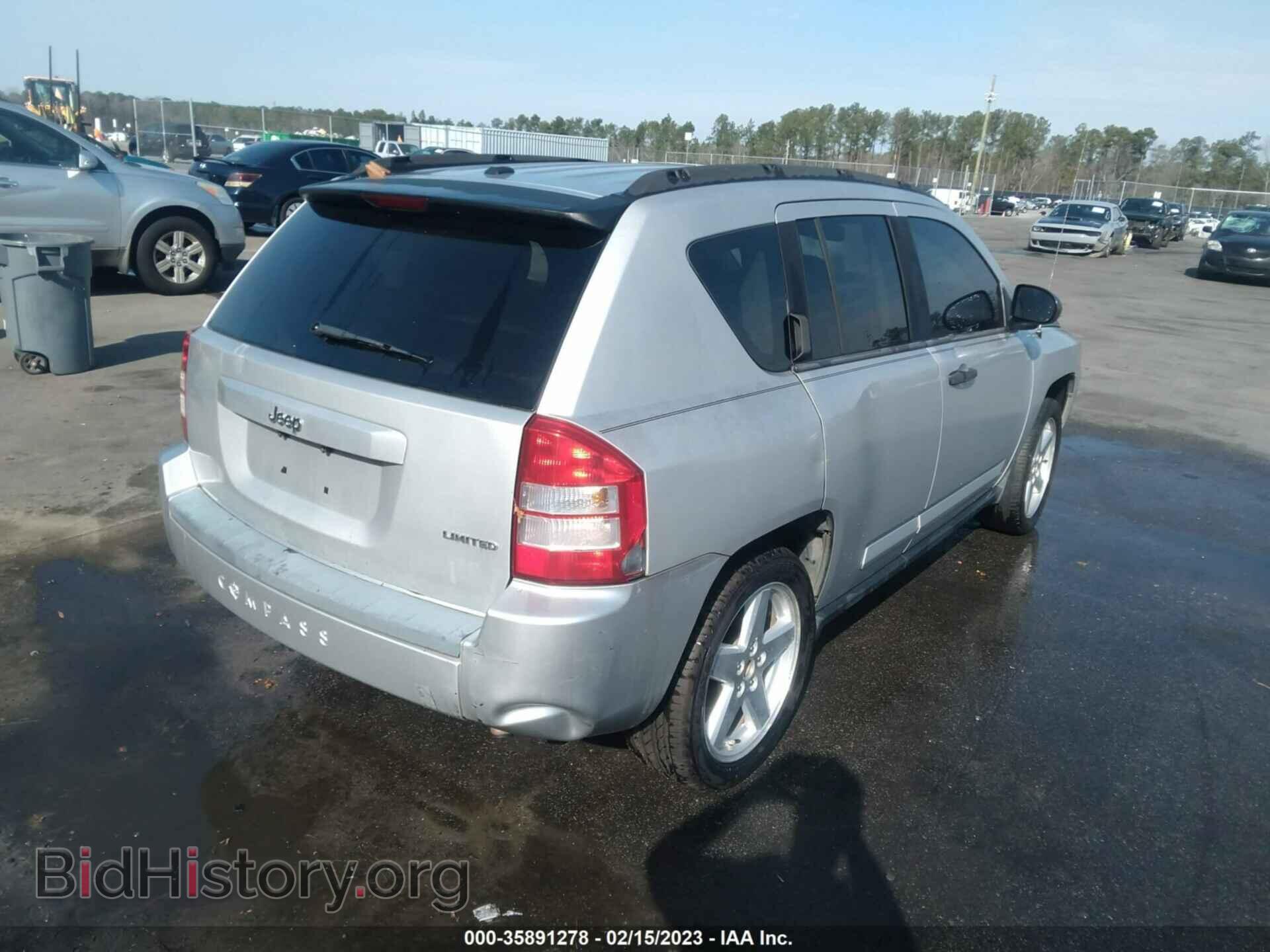 2008 JEEP COMPASS - VIN: 1J8FT57WX8D742976 - Фото 4