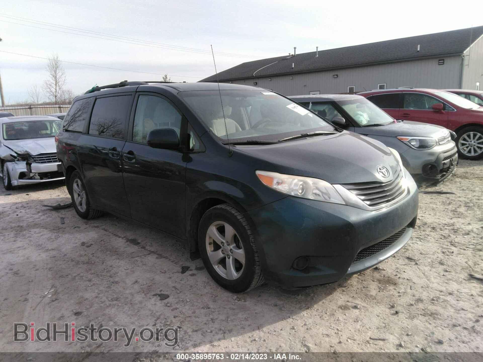 Photo 5TDKK3DC1BS172739 - TOYOTA SIENNA 2011
