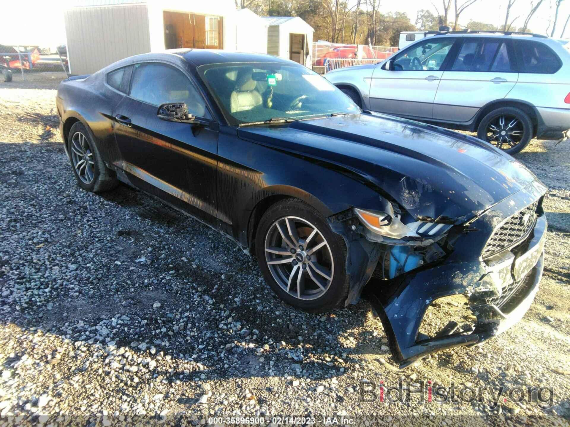 Photo 1FA6P8TH8F5377523 - FORD MUSTANG 2015