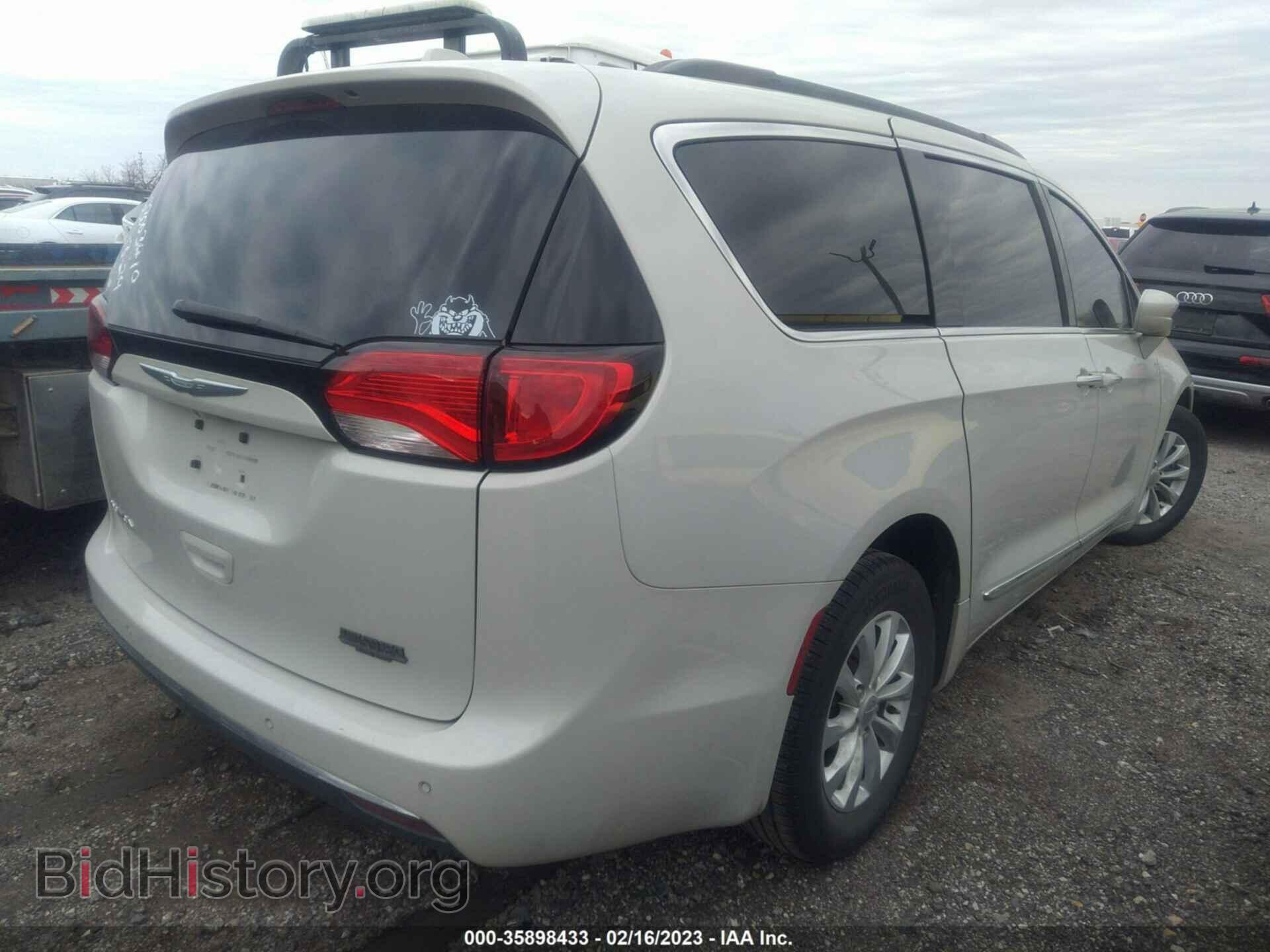 2017 CHRYSLER PACIFICA - VIN: 2C4RC1BG4HR638414 - Фото 4