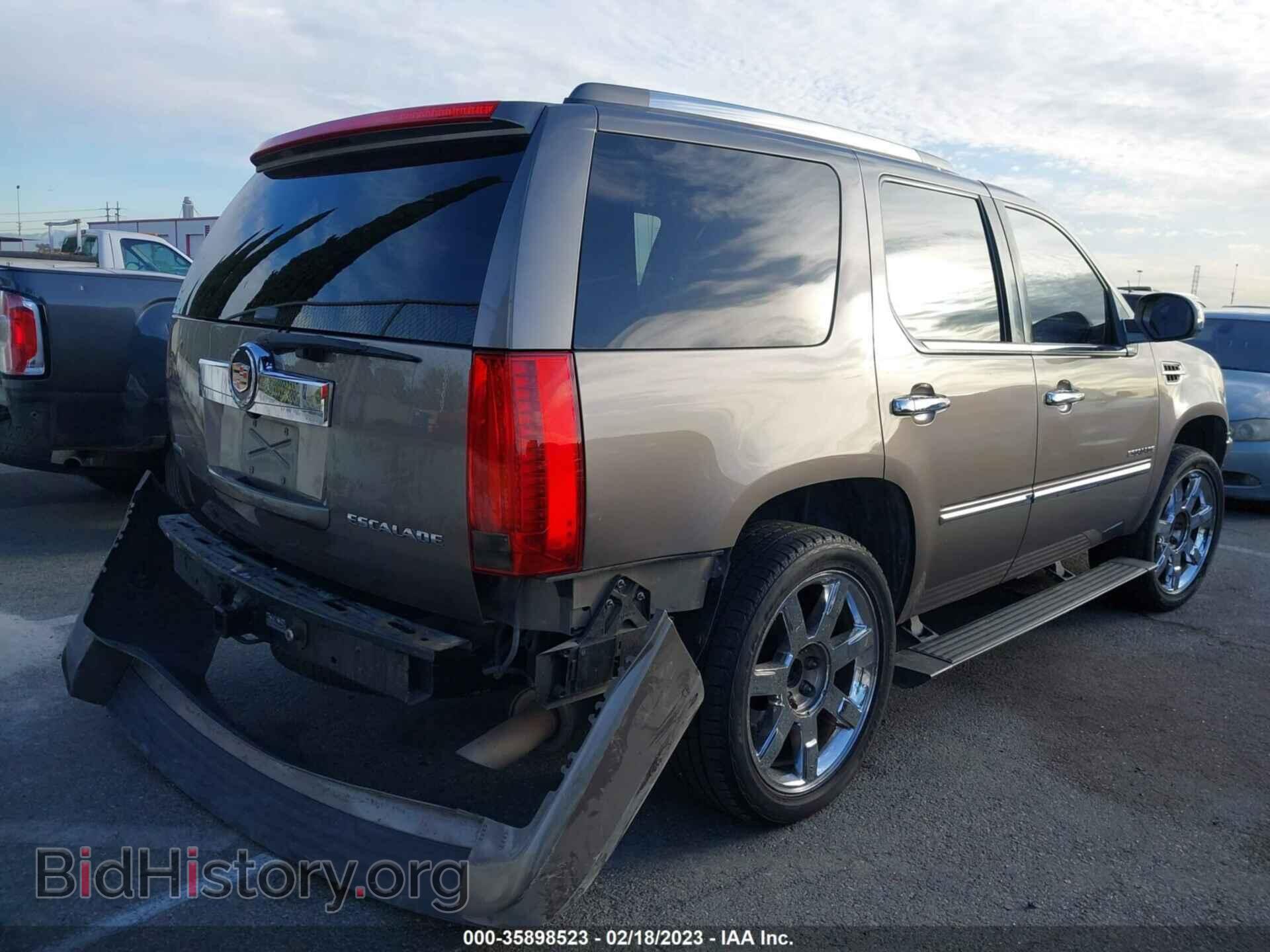 2011 CADILLAC ESCALADE - VIN: 1GYS3CEF1BR207648 - Фото 4