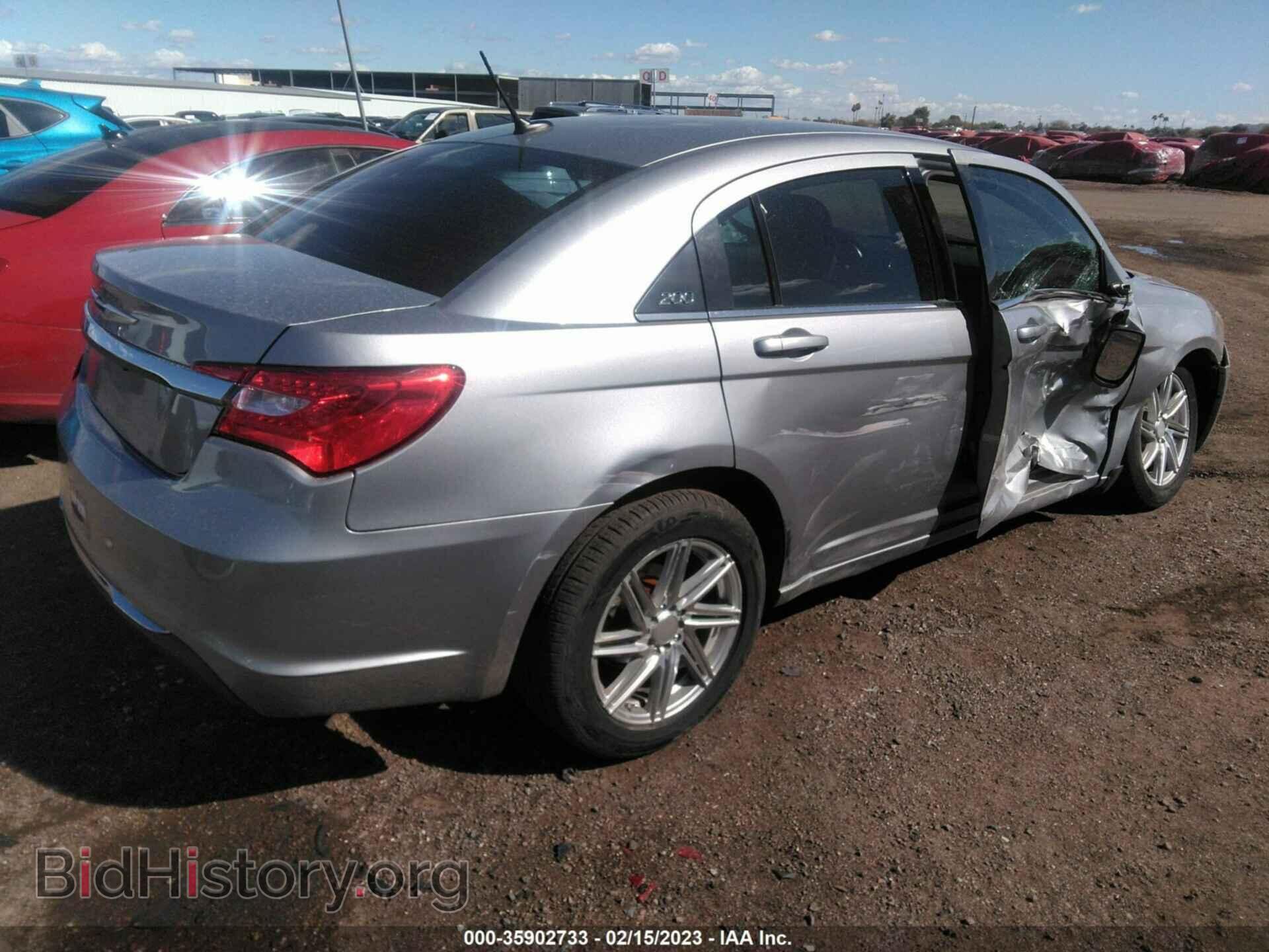 2013 CHRYSLER 200 - VIN: 1C3CCBAB4DN647823 - Фото 4
